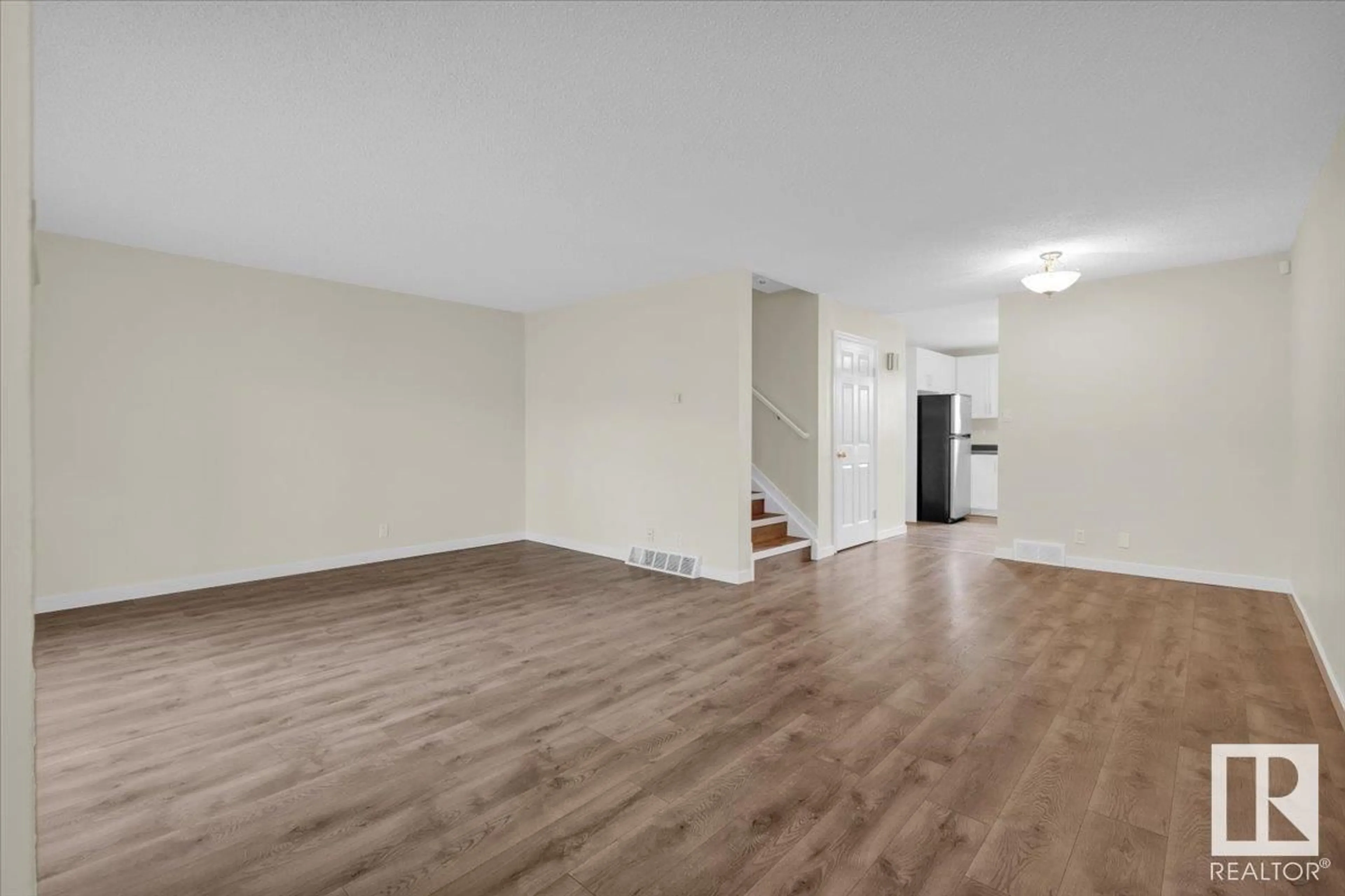 A pic of a room for 11725 125 ST, Edmonton Alberta T5M0N7