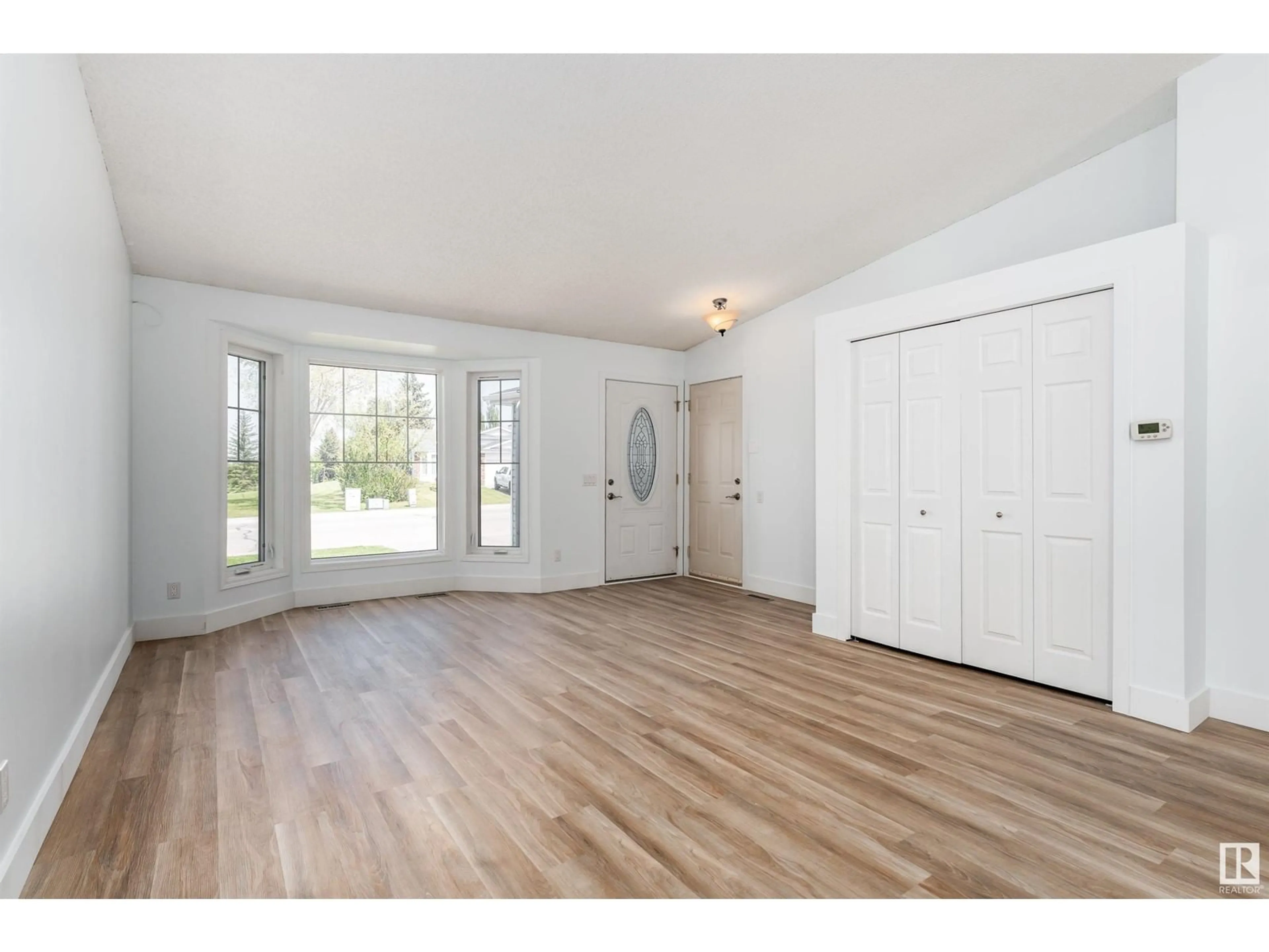 Unknown for 4114 44 AV, Stony Plain Alberta T7Z1K3