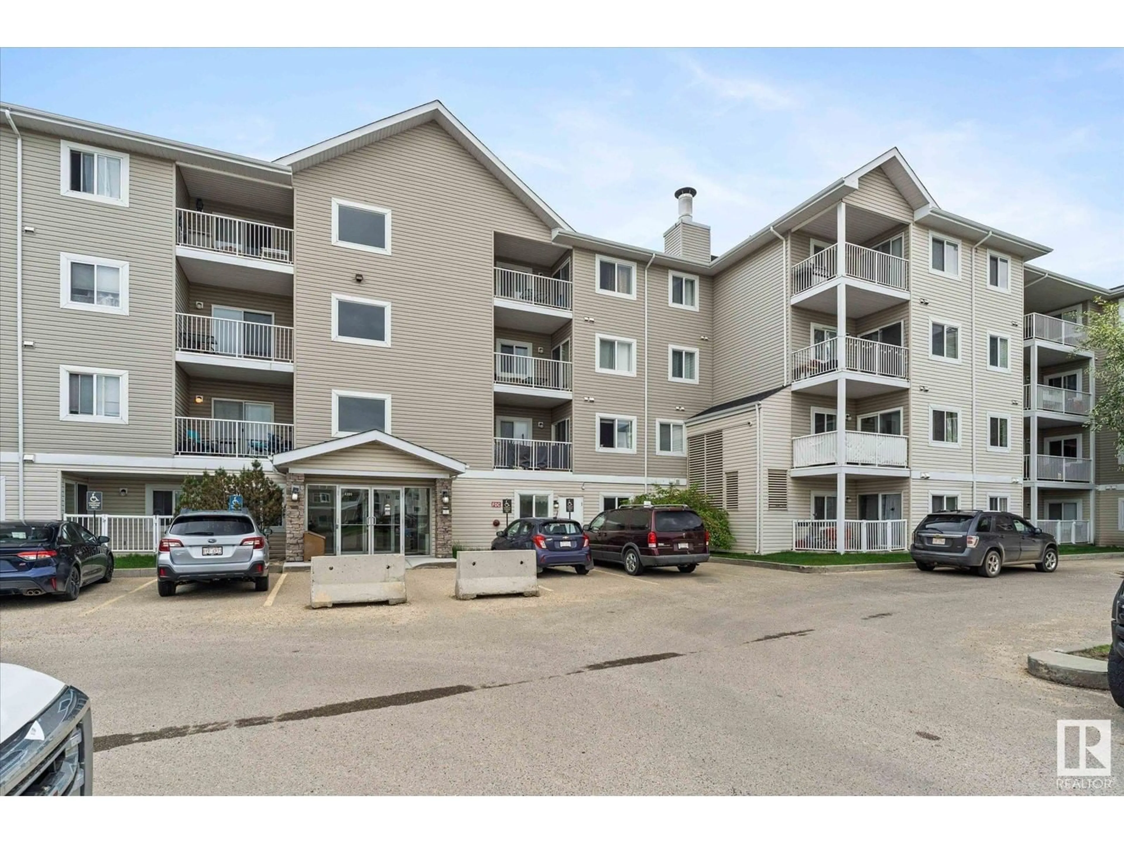 Unknown for 201 - 4309 33 ST, Stony Plain Alberta T7Z0C4