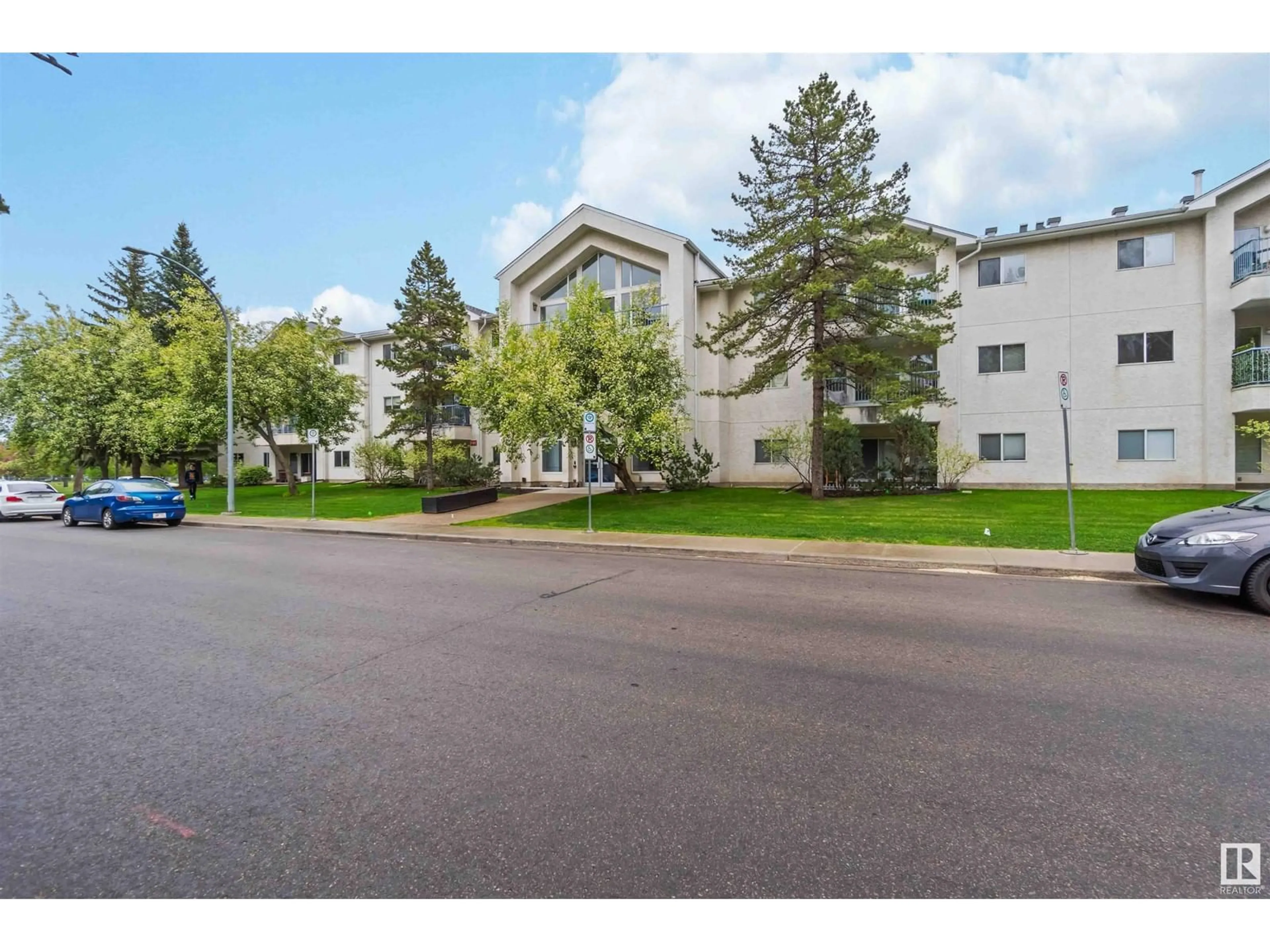 Unknown for 204 - 11915 106 AV, Edmonton Alberta T5H0S2