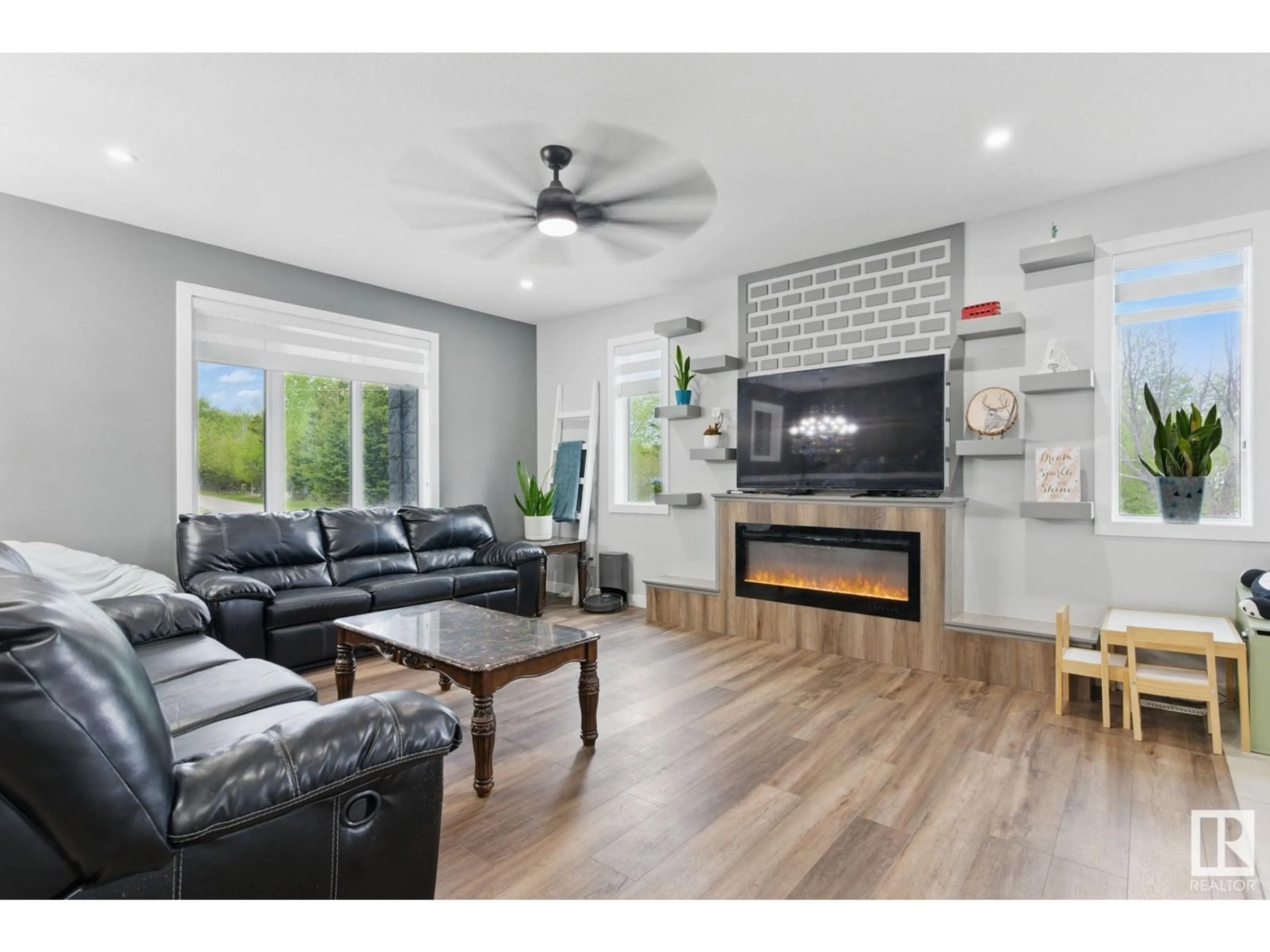 Living room with furniture, unknown for 52156 RGE ROAD 223, Rural Strathcona County Alberta T8C1A7