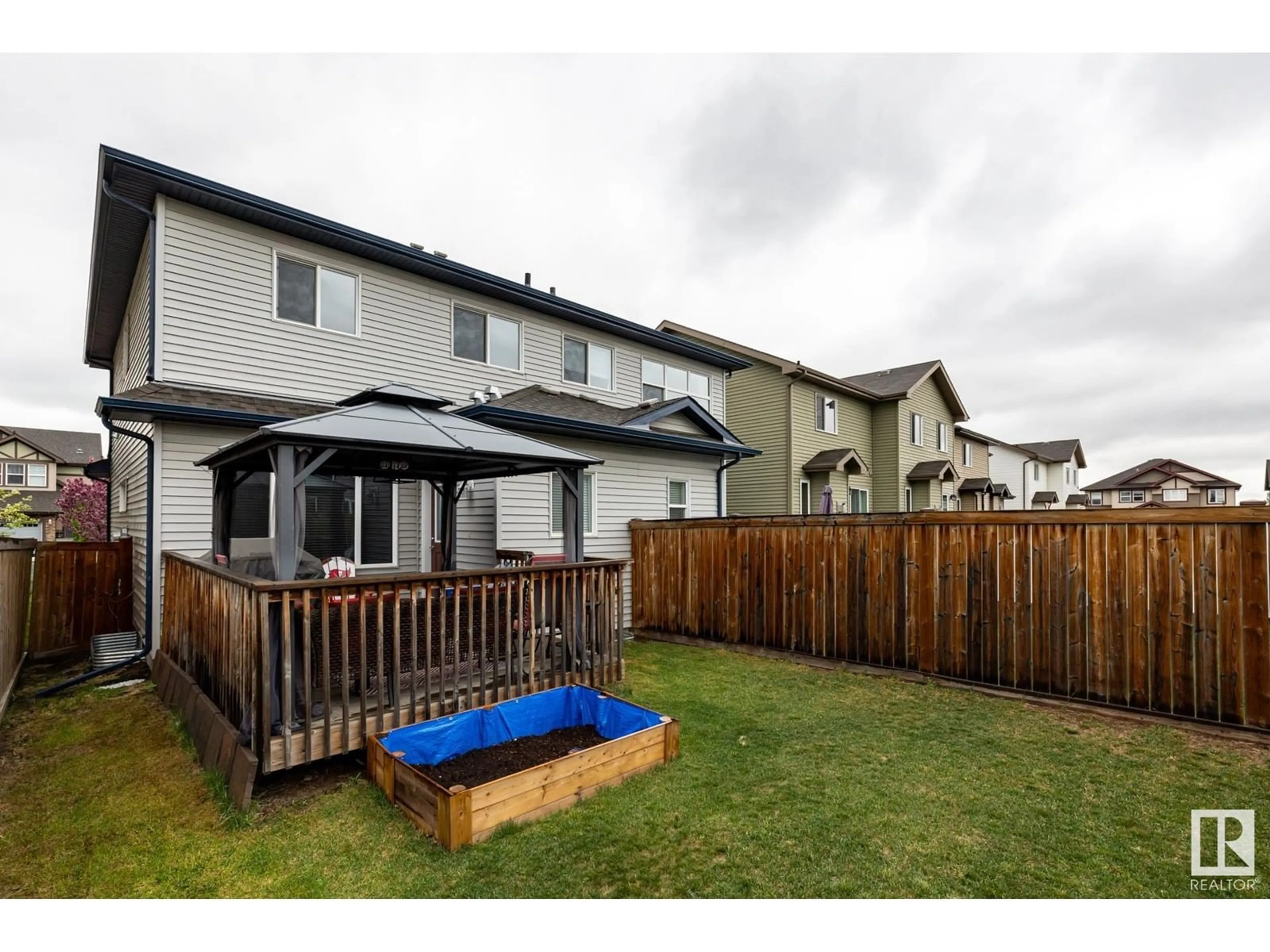 Patio, unknown for 17303 73 ST, Edmonton Alberta T5Z0L3