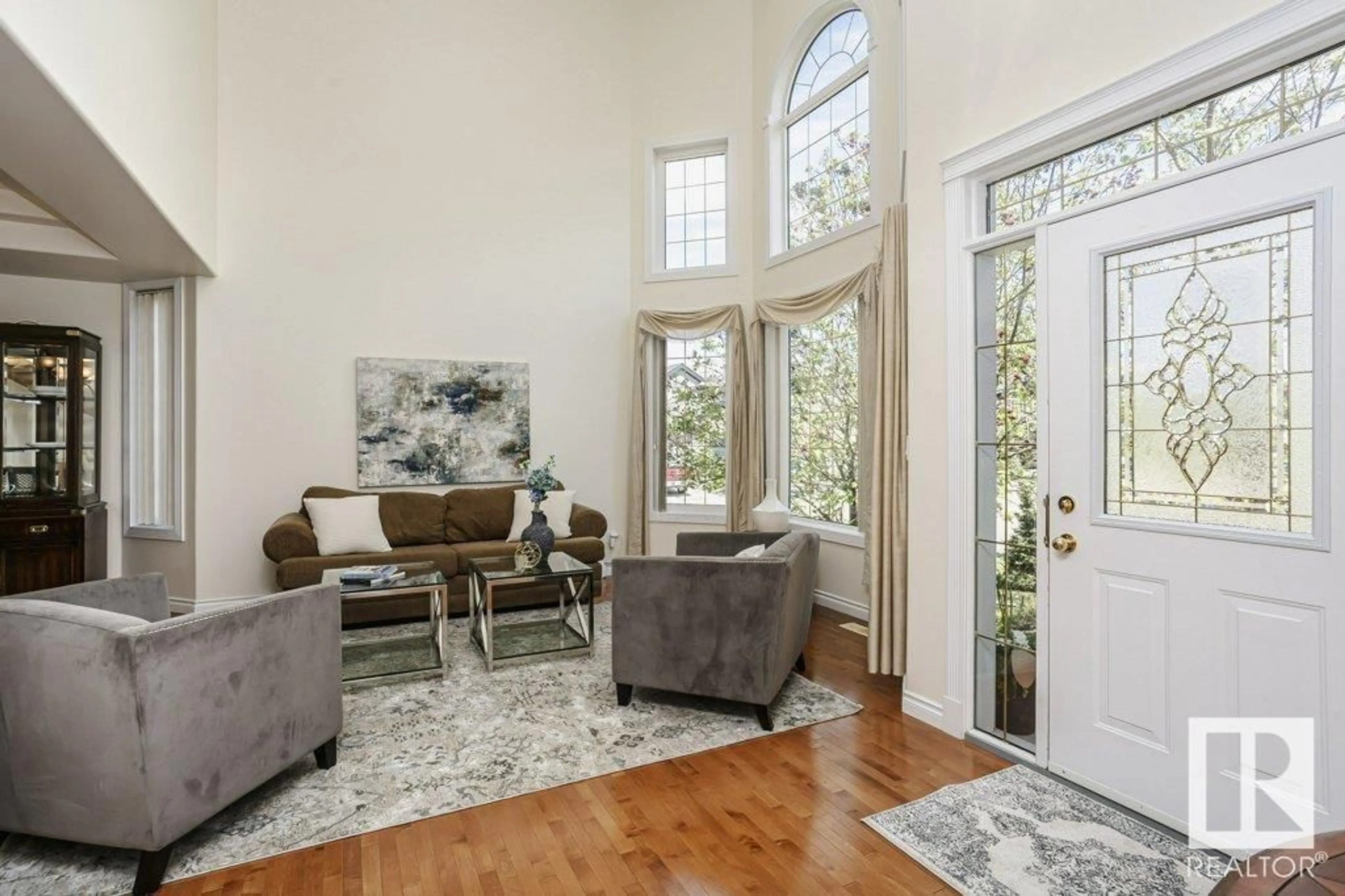 Indoor entryway for 1204 DECKER WY, Edmonton Alberta T6M2V5
