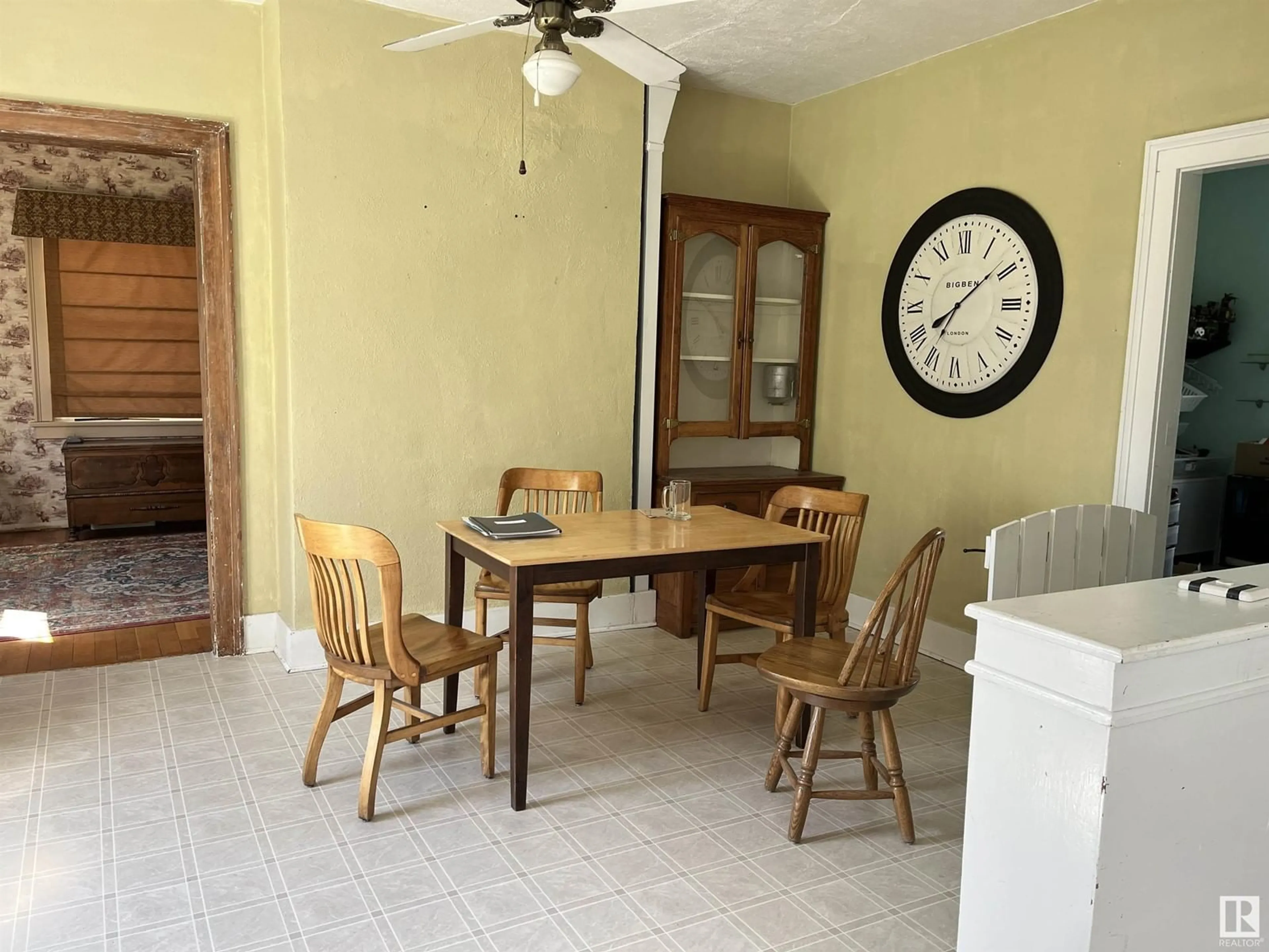Dining room, ceramic/tile floor for 4301 66 STREET, Bonnyville Town Alberta T9N2H5