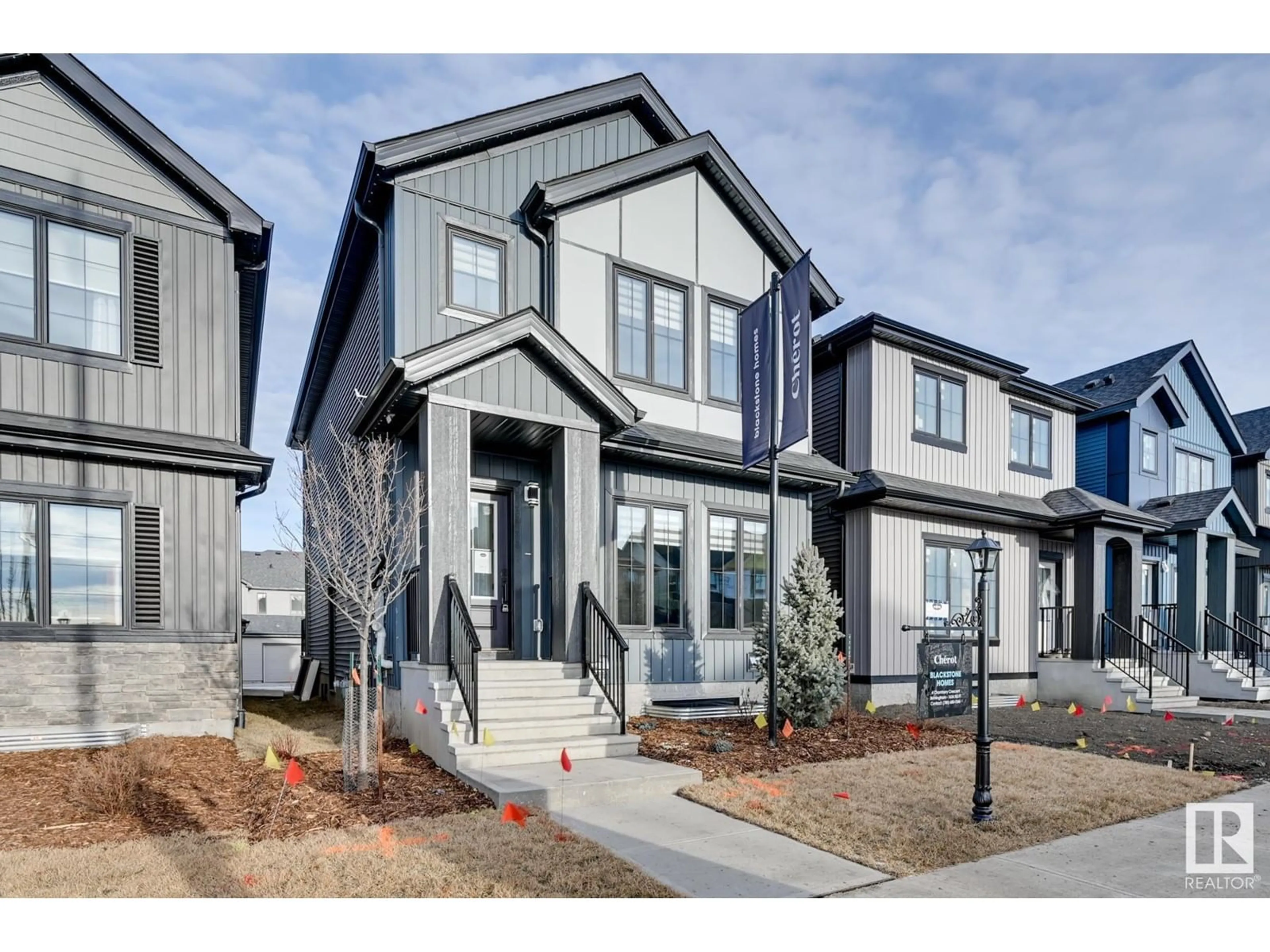 Home with vinyl exterior material, street for 4 CHAMBERY CR, St. Albert Alberta T8T2C1