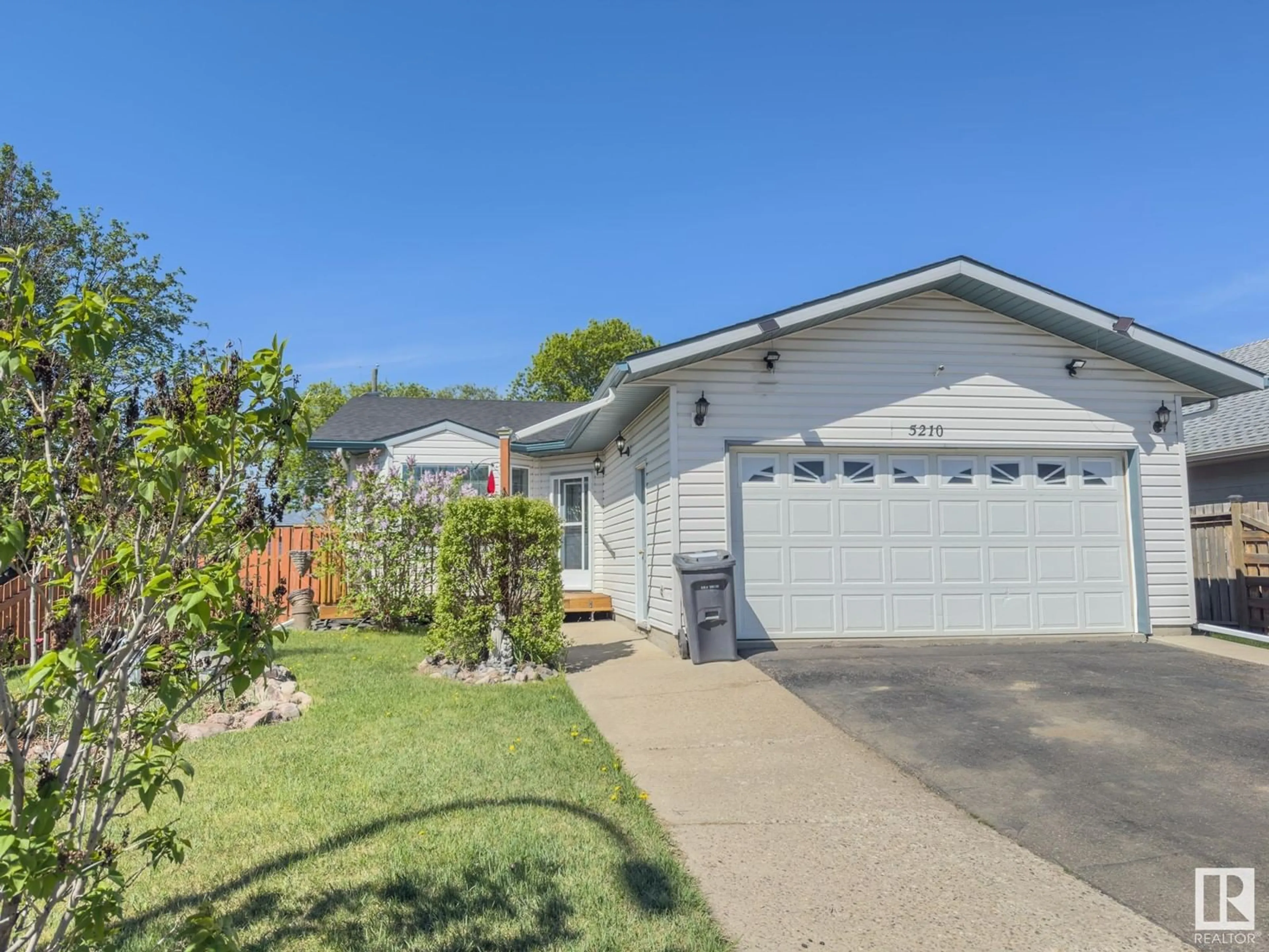 Home with vinyl exterior material, street for 5210 50 ST, Cold Lake Alberta T9M1C9