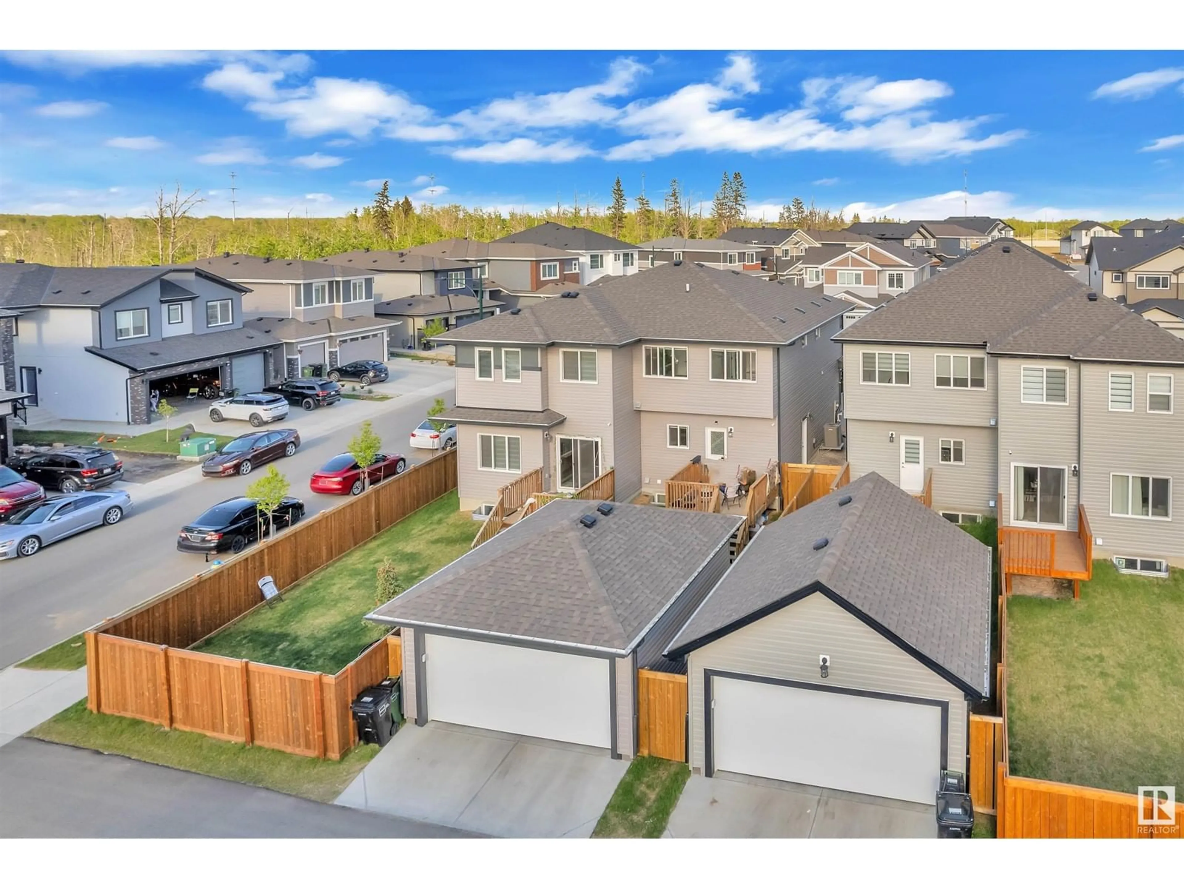 A pic from outside/outdoor area/front of a property/back of a property/a pic from drone, mountain view for NW - 3240 4 ST, Edmonton Alberta T6T2S9