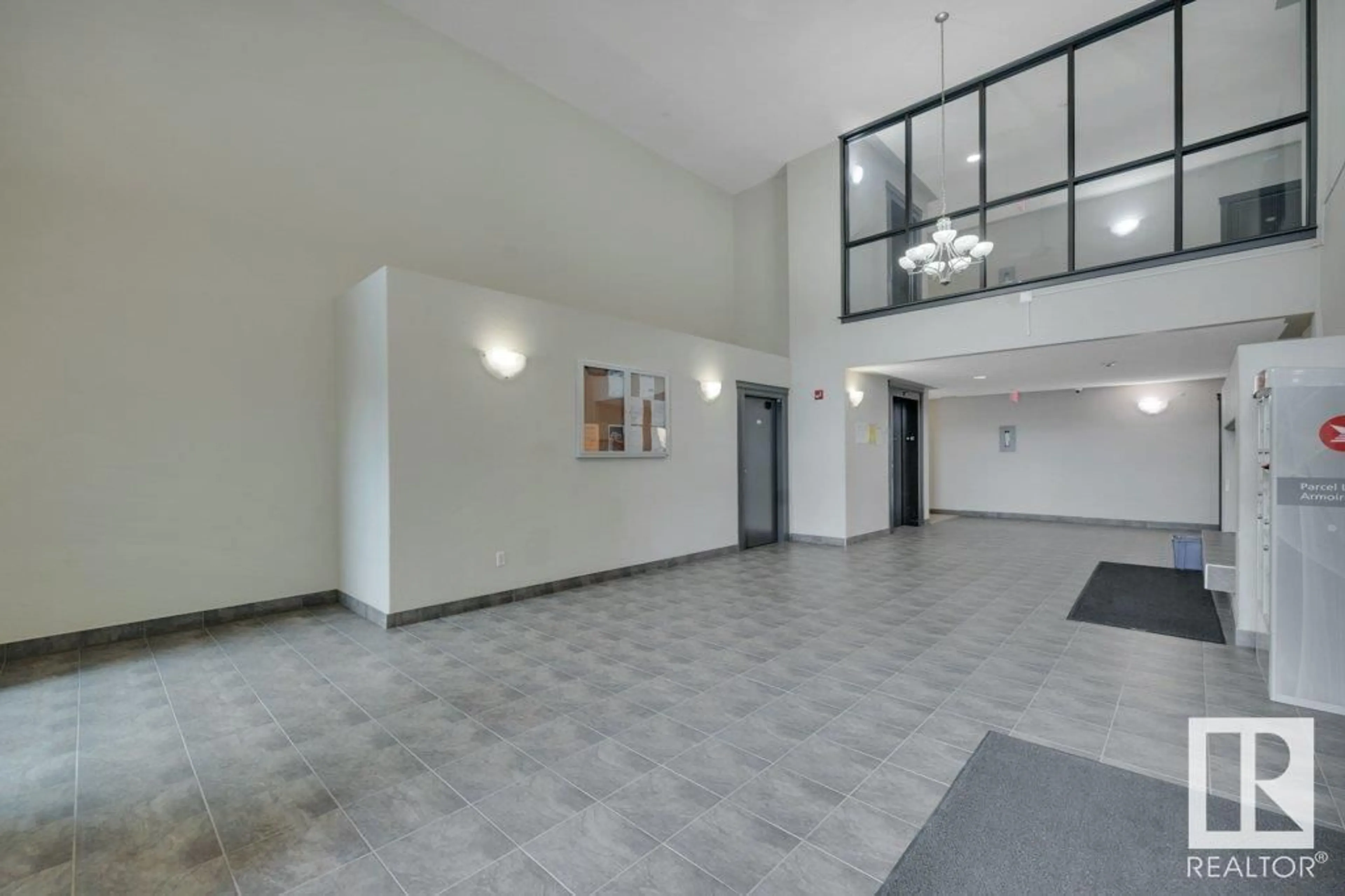 Indoor foyer for 5103 - 7335 SOUTH TERWILLEGAR DR, Edmonton Alberta T6R0M1