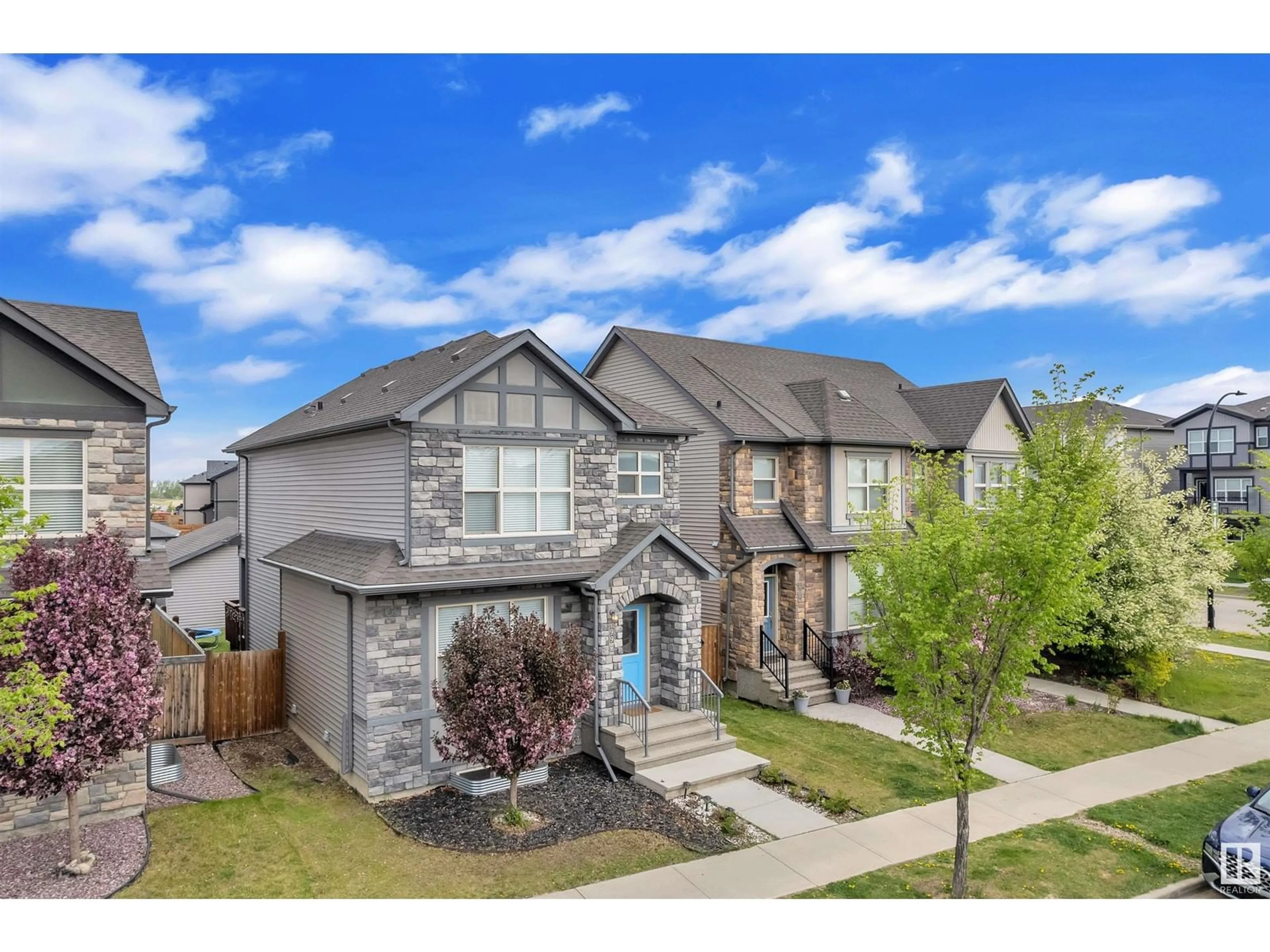 A pic from outside/outdoor area/front of a property/back of a property/a pic from drone, street for 99 GREENBURY BV, Spruce Grove Alberta T7X0M4