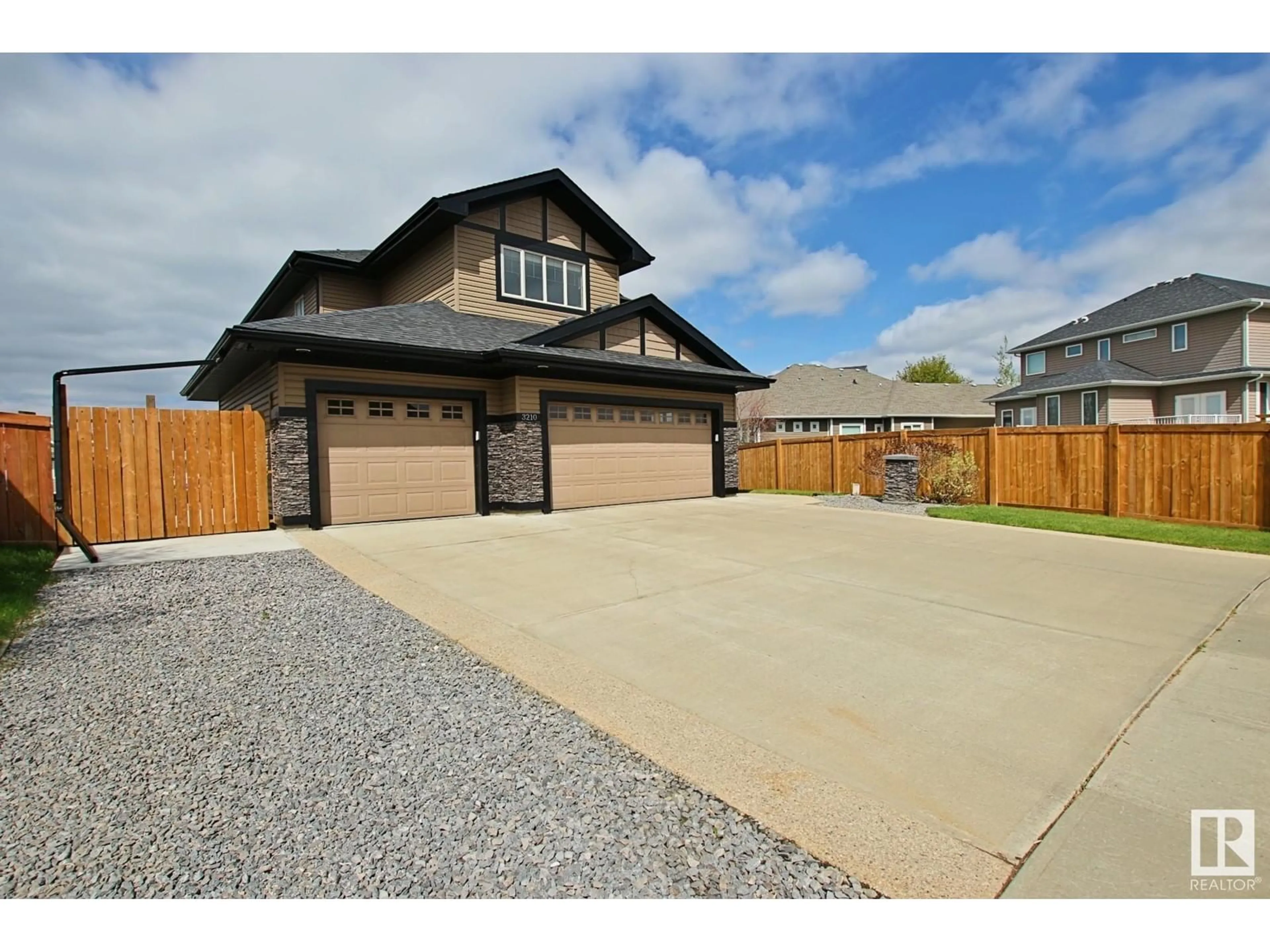 Indoor garage for 3210 62 ST, Beaumont Alberta T4X1T6