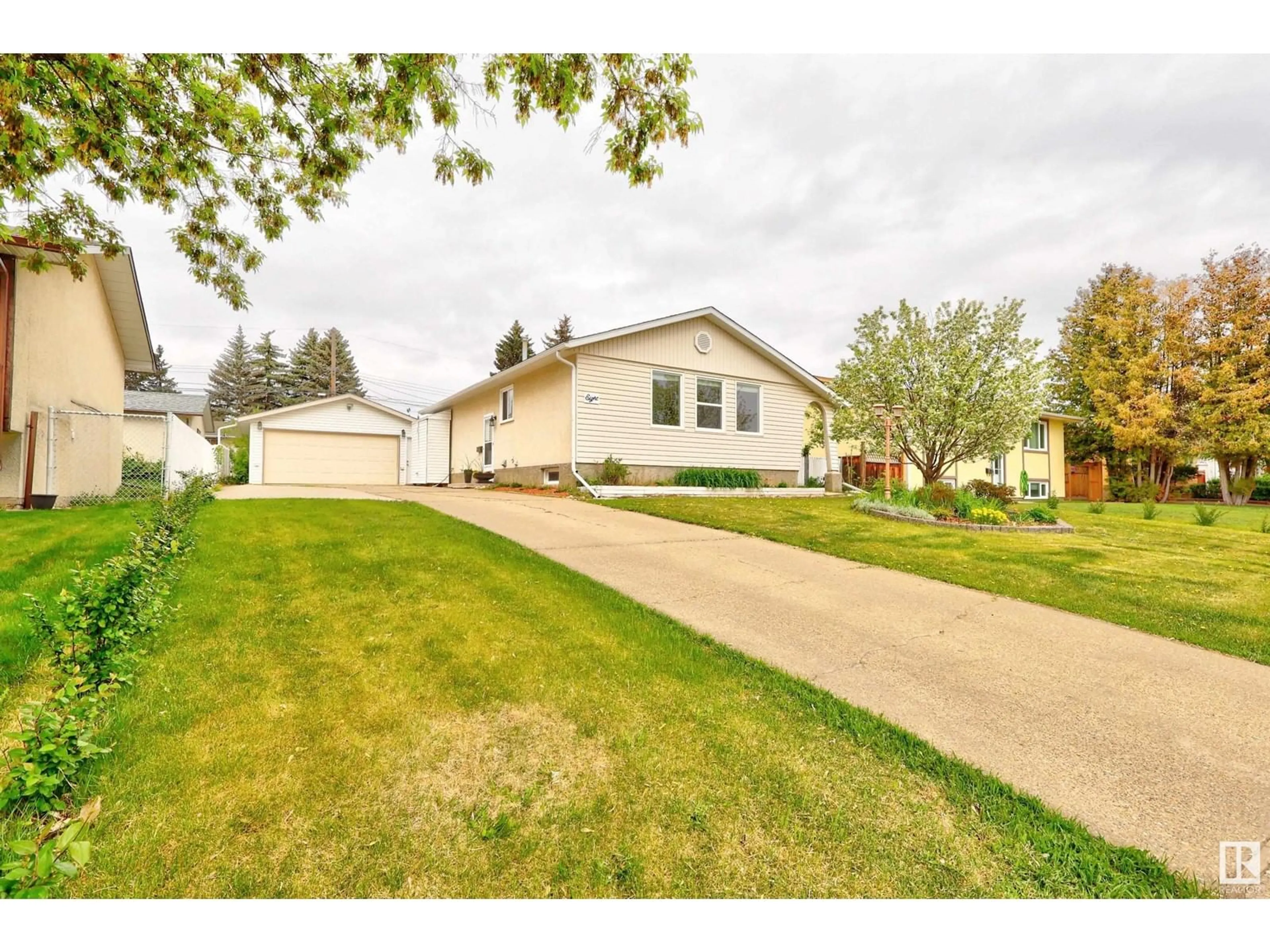 Unknown for 8 LINDEN ST, Spruce Grove Alberta T7X2G4