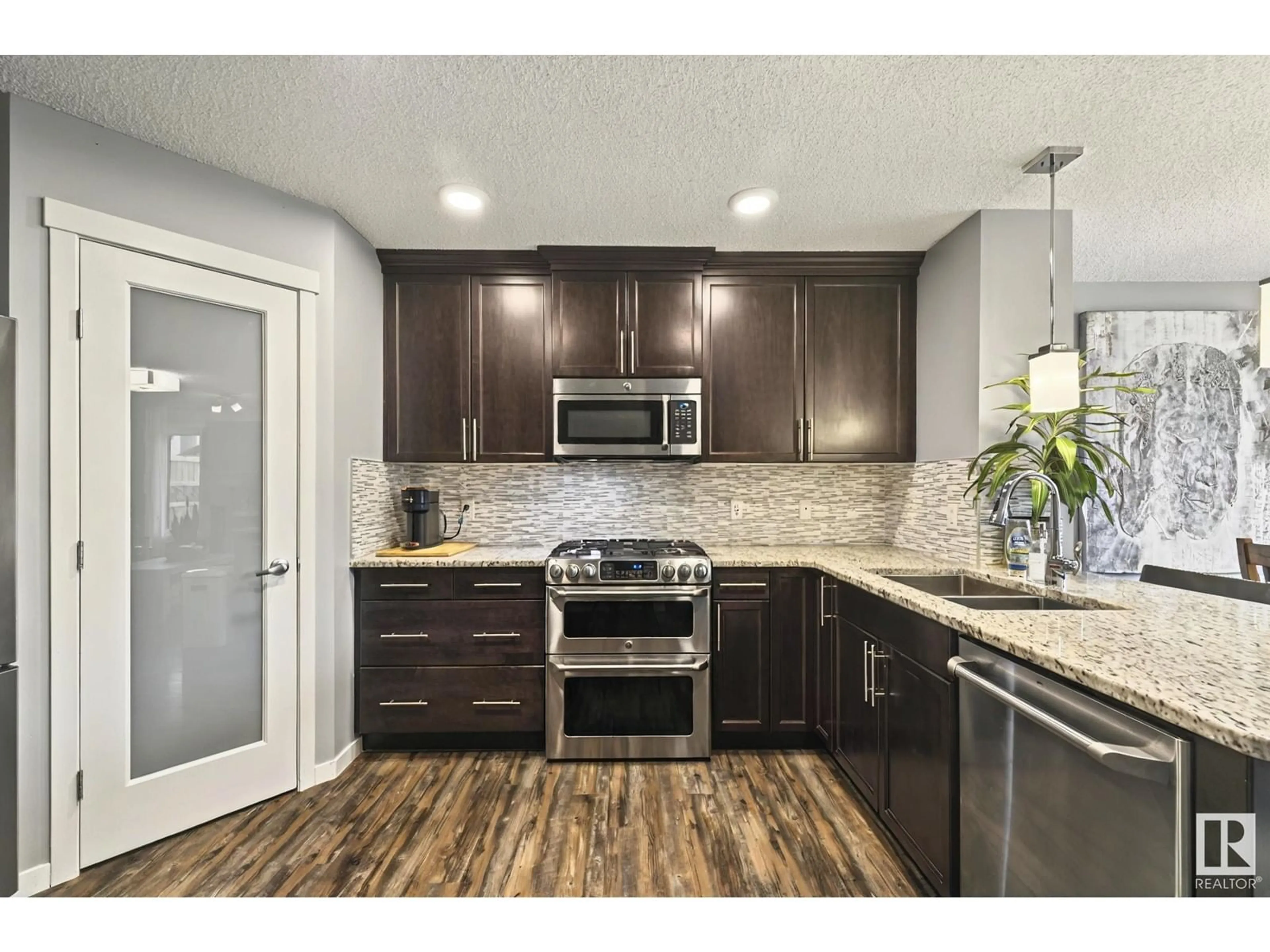 Unknown for 17417 120 ST, Edmonton Alberta T5X0K6