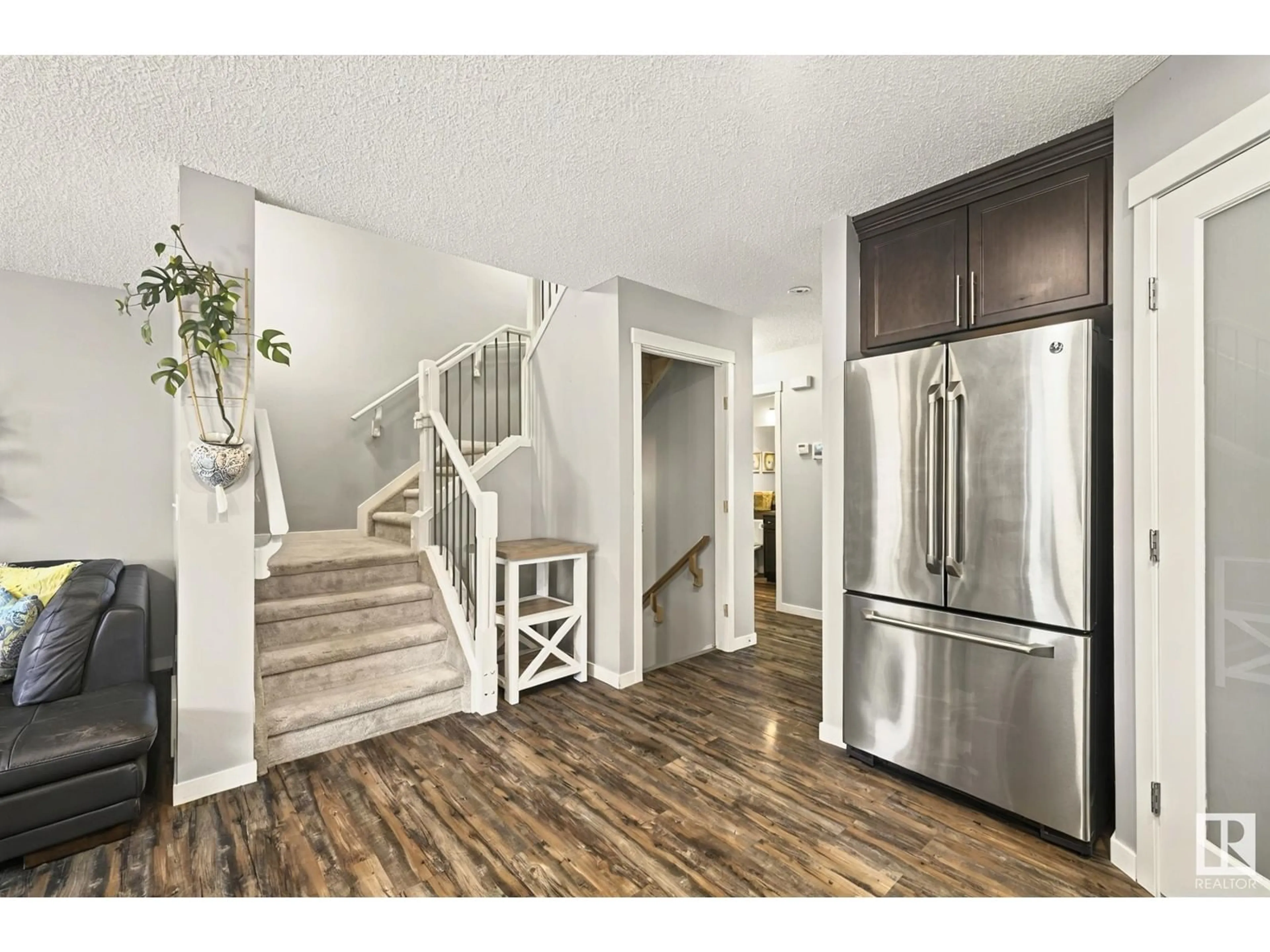 Unknown for 17417 120 ST, Edmonton Alberta T5X0K6