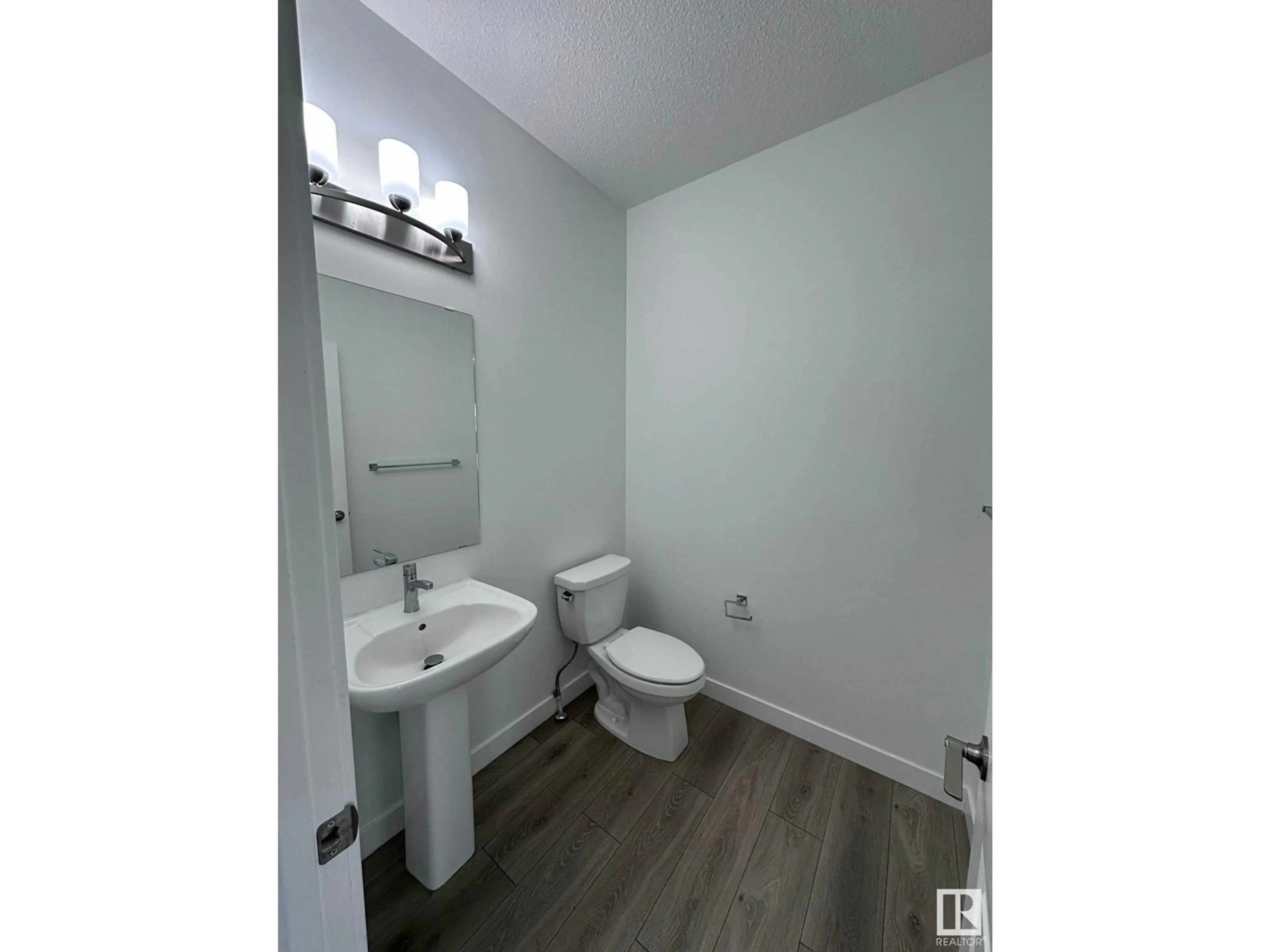 A pic of a room for SW - 436 29 ST, Edmonton Alberta T6X3E7