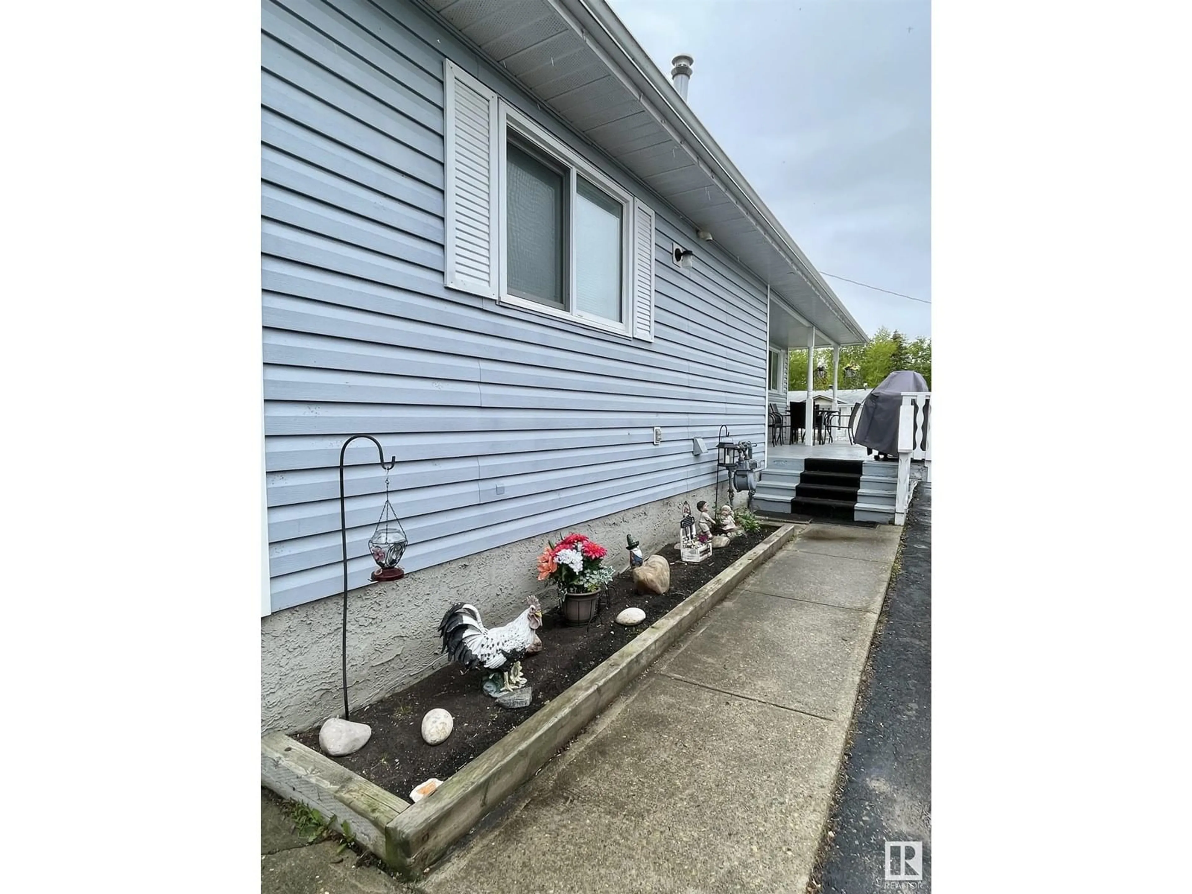 Unknown for 509 5 ST, Rural Lac Ste. Anne County Alberta T0E0A0