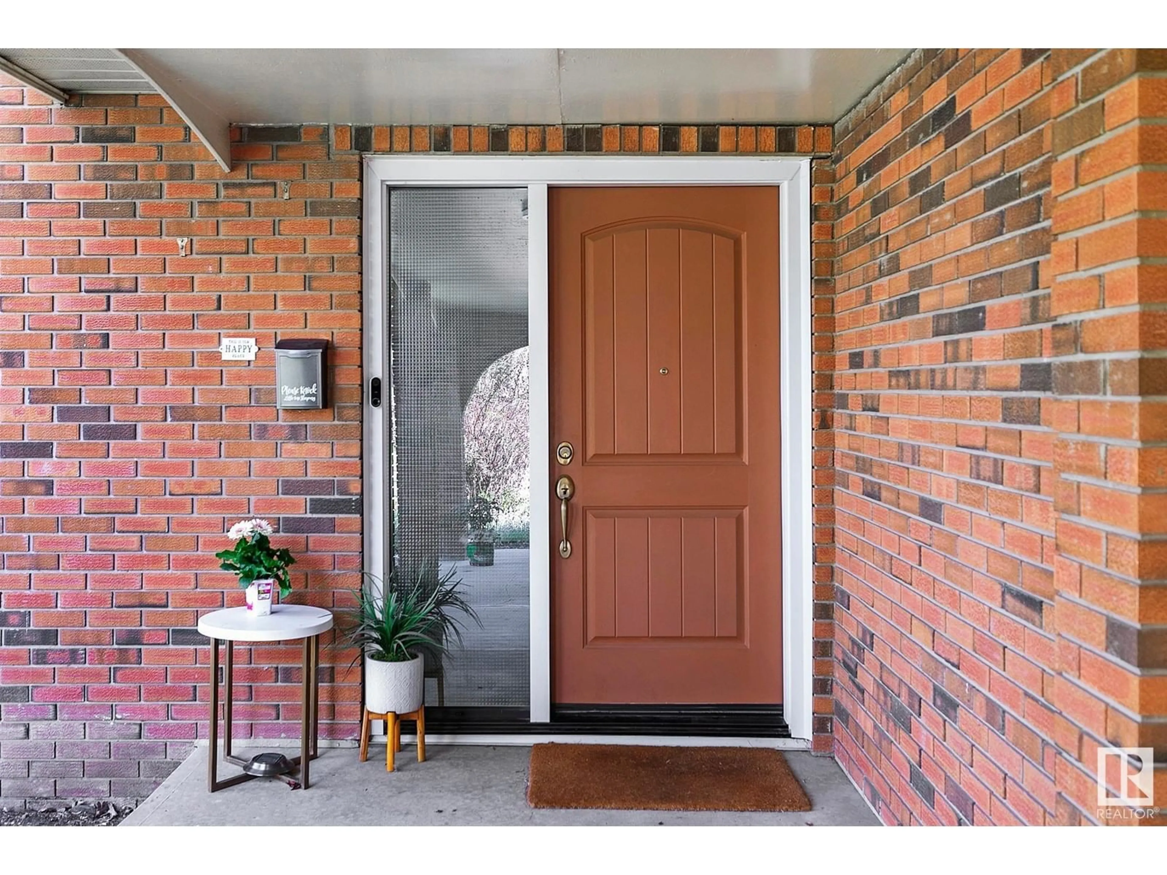 Indoor entryway for NW - 7711 154A ST, Edmonton Alberta T5R1V3