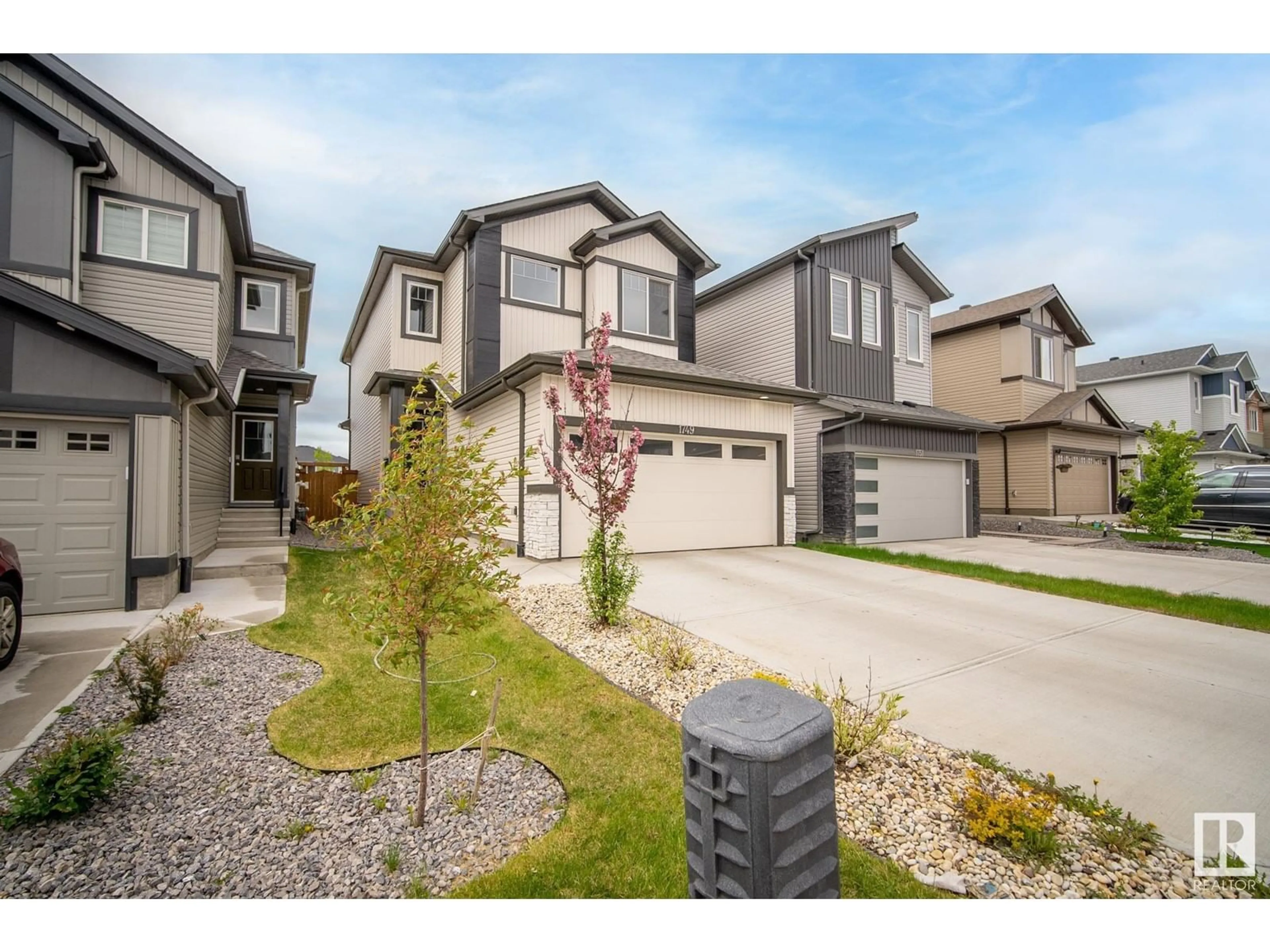 A pic from outside/outdoor area/front of a property/back of a property/a pic from drone, street for 1749 ERKER WY, Edmonton Alberta T6M1J2