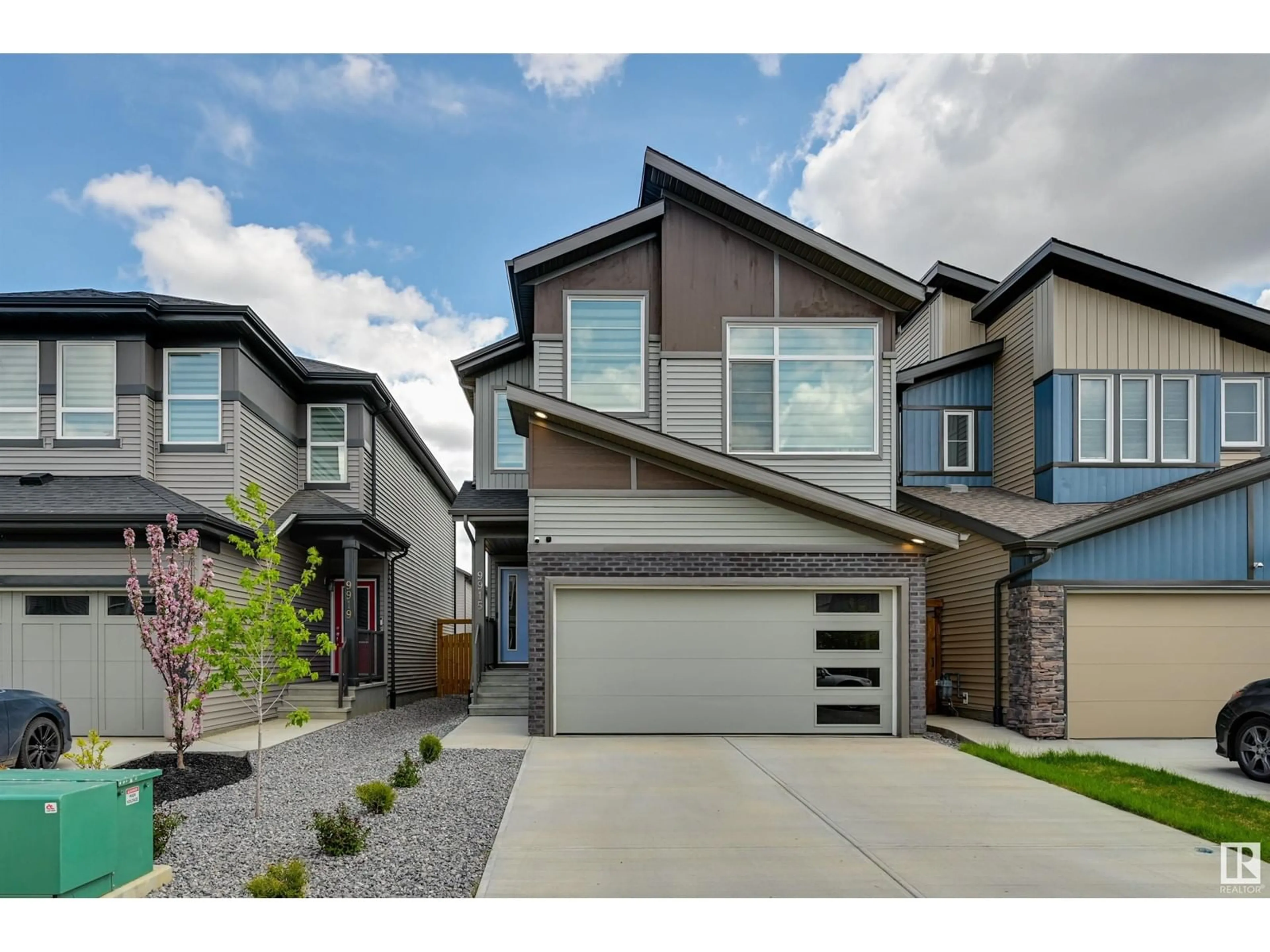 Unknown for 9915 226 ST, Edmonton Alberta T5T7V2