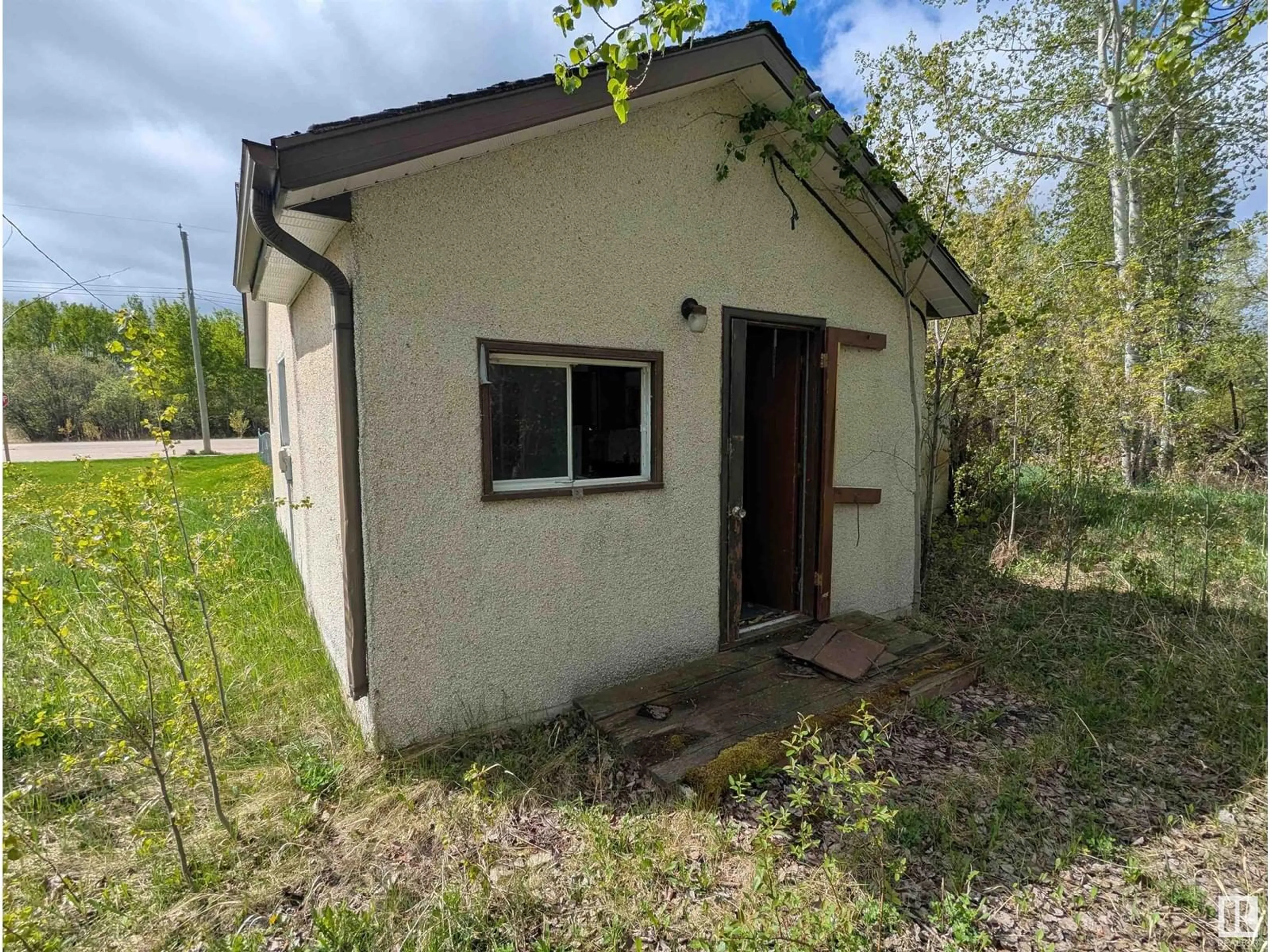 Shed for 55504 - 421 NIKOODI ROAD, Glenevis Alberta T0E0A7