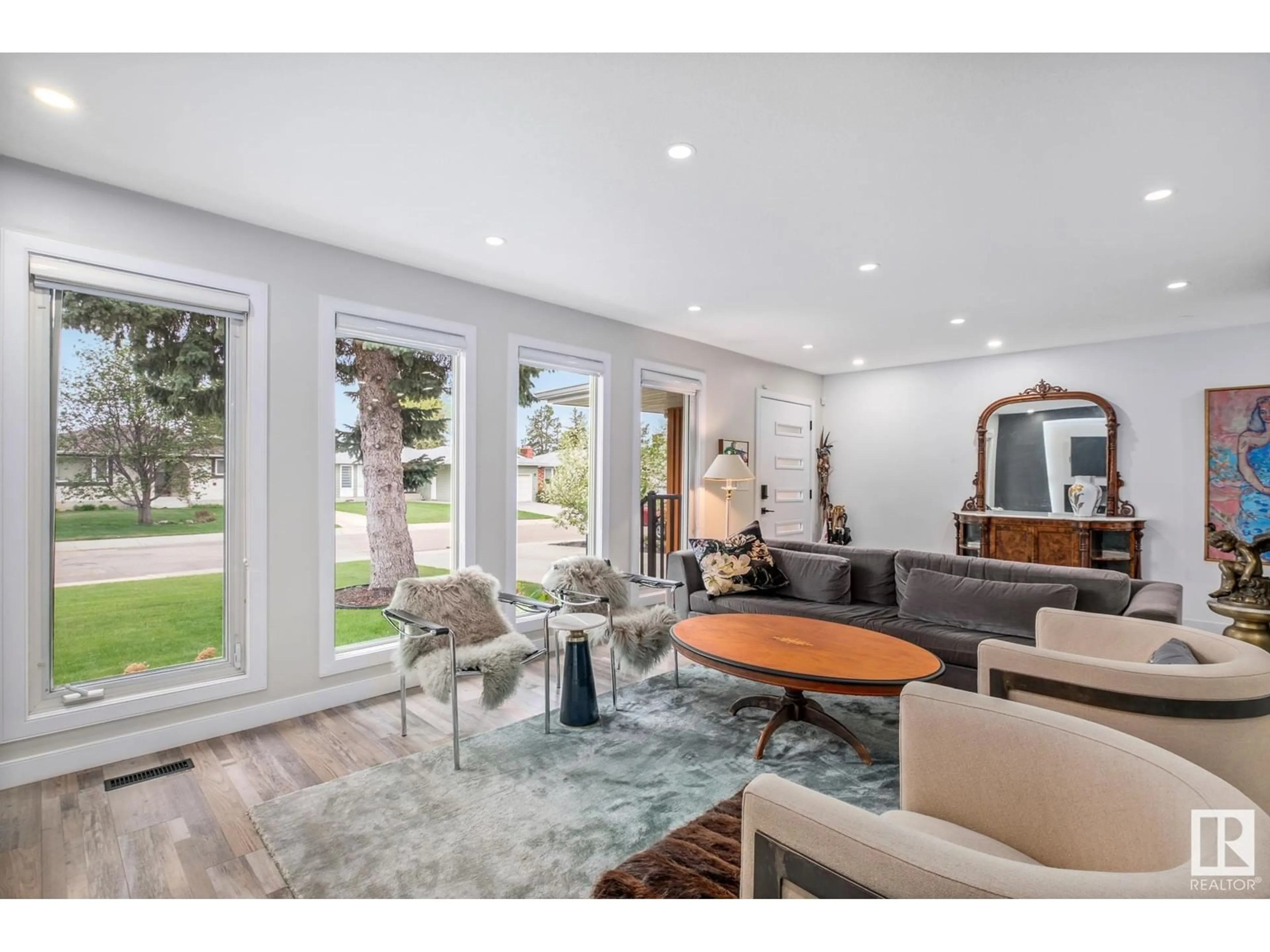 Living room with furniture, unknown for 18512 90 AV, Edmonton Alberta T5T1N7