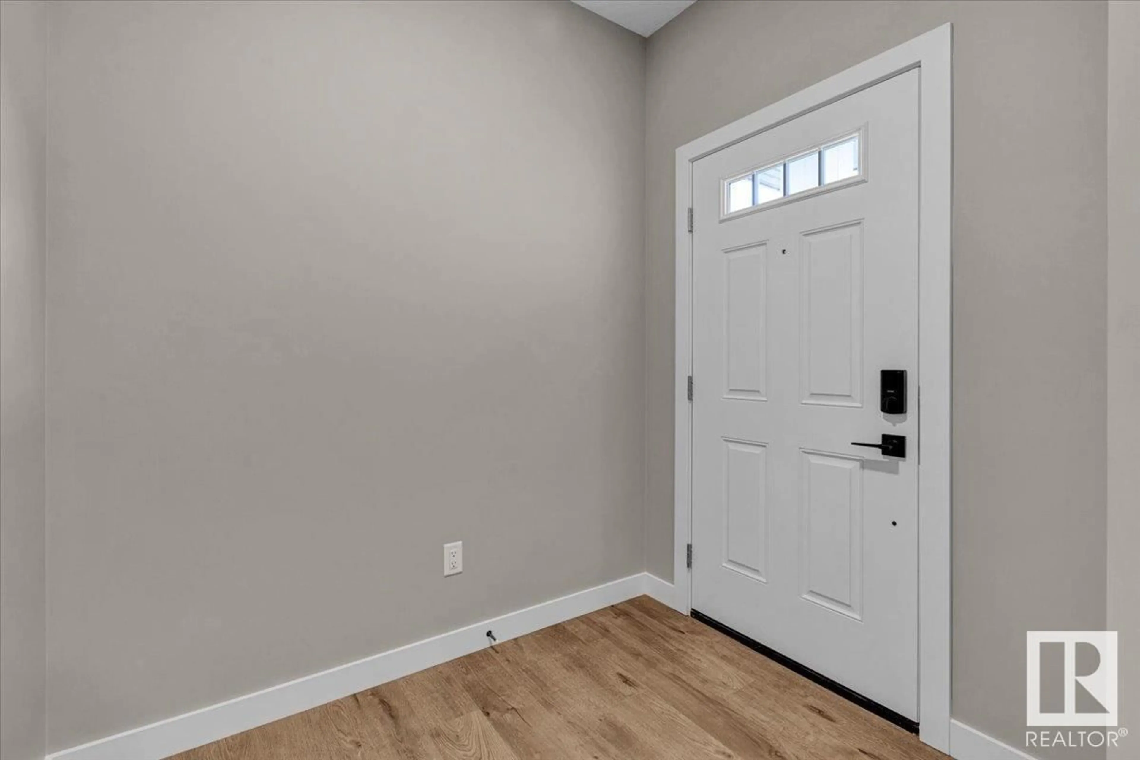 Indoor entryway for 114 HEMINGWAY CR, Spruce Grove Alberta T7X3W3