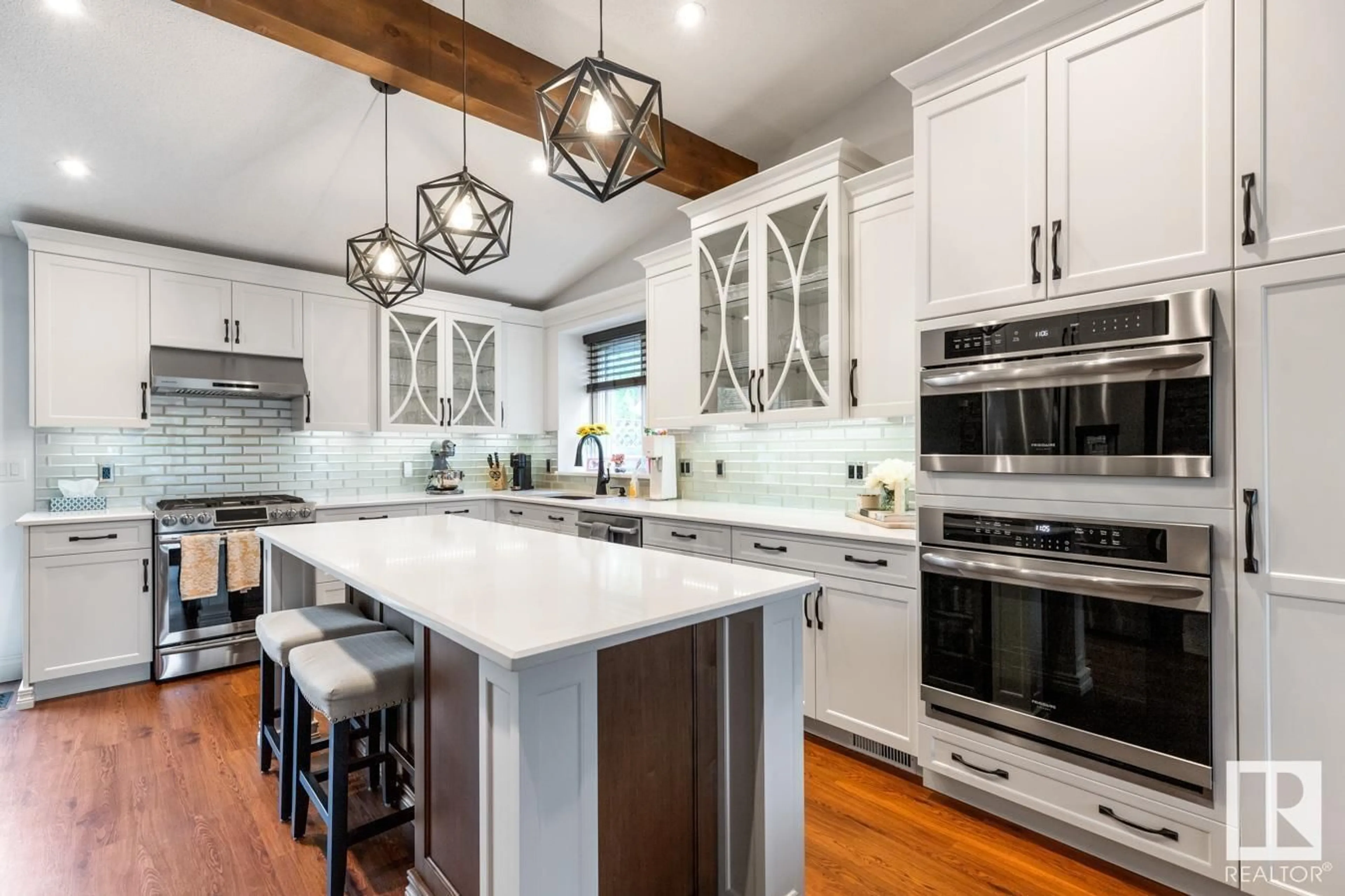 Open concept kitchen, unknown for 651 VILLAGE DR, Sherwood Park Alberta T8A4K7