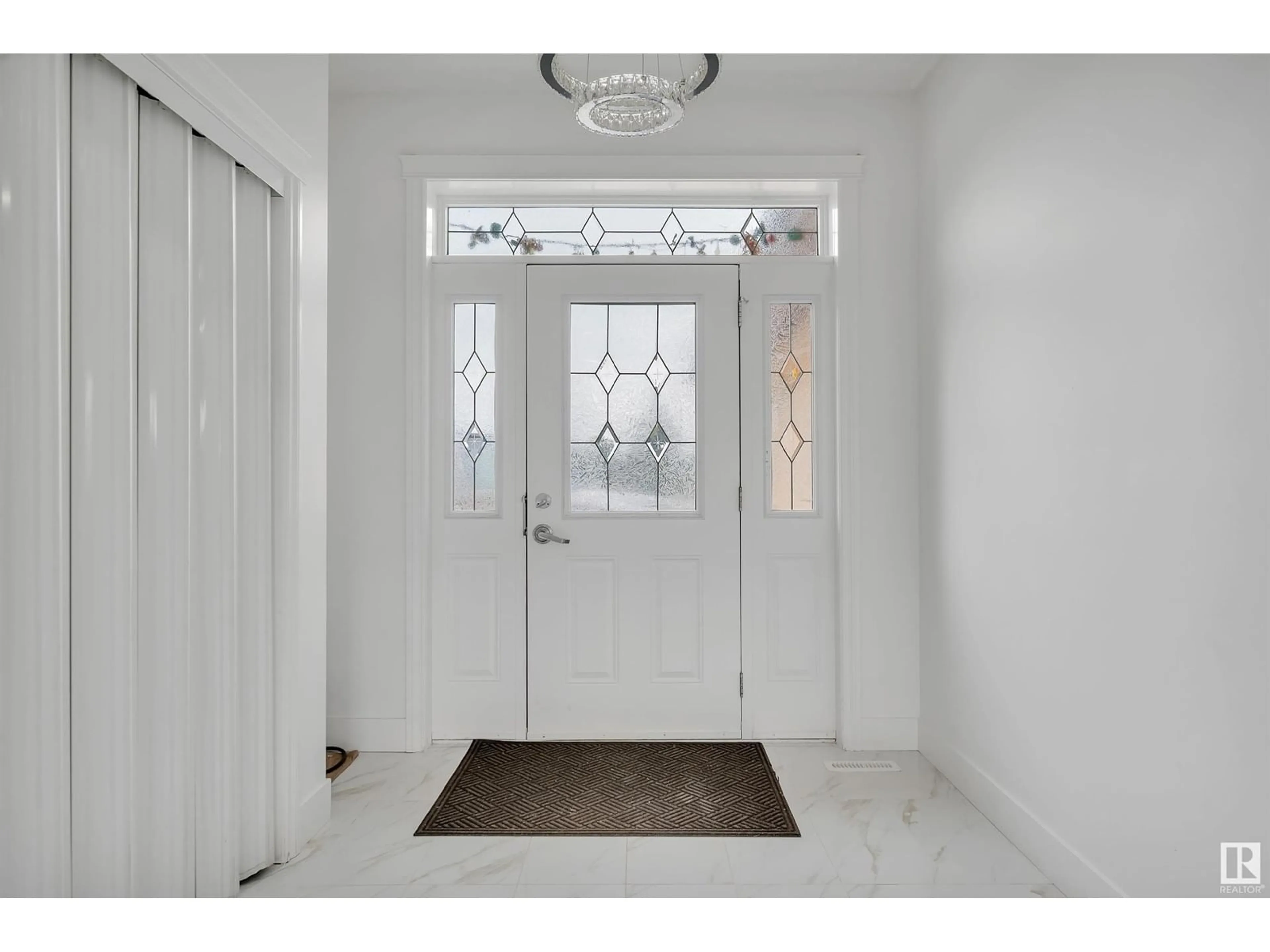 Indoor entryway for 133 RGE ROAD 223 RGE ROAD, Rural Strathcona County Alberta T8E2M3