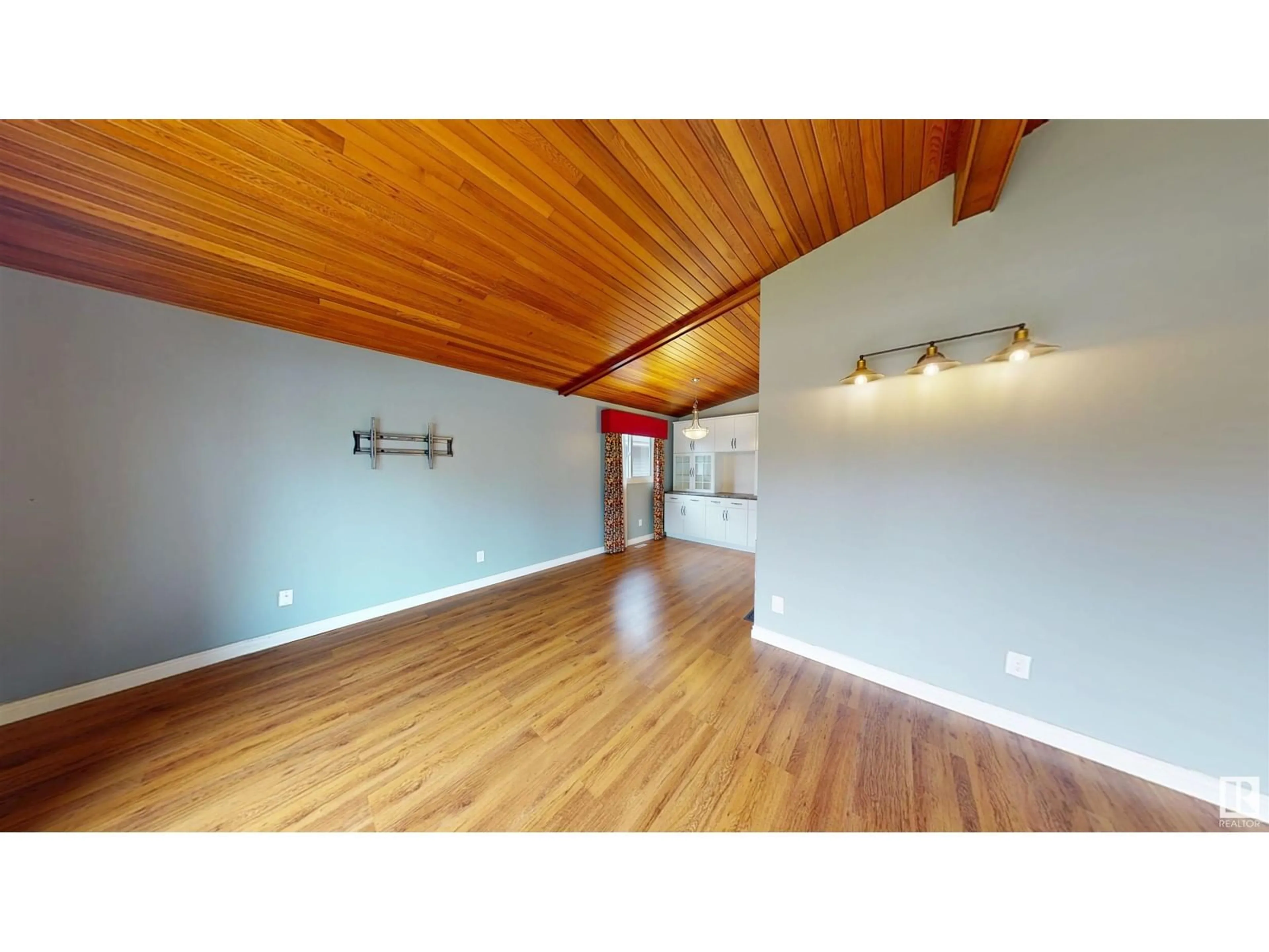 Unknown for NW - 12311 54 ST, Edmonton Alberta T5W3N7