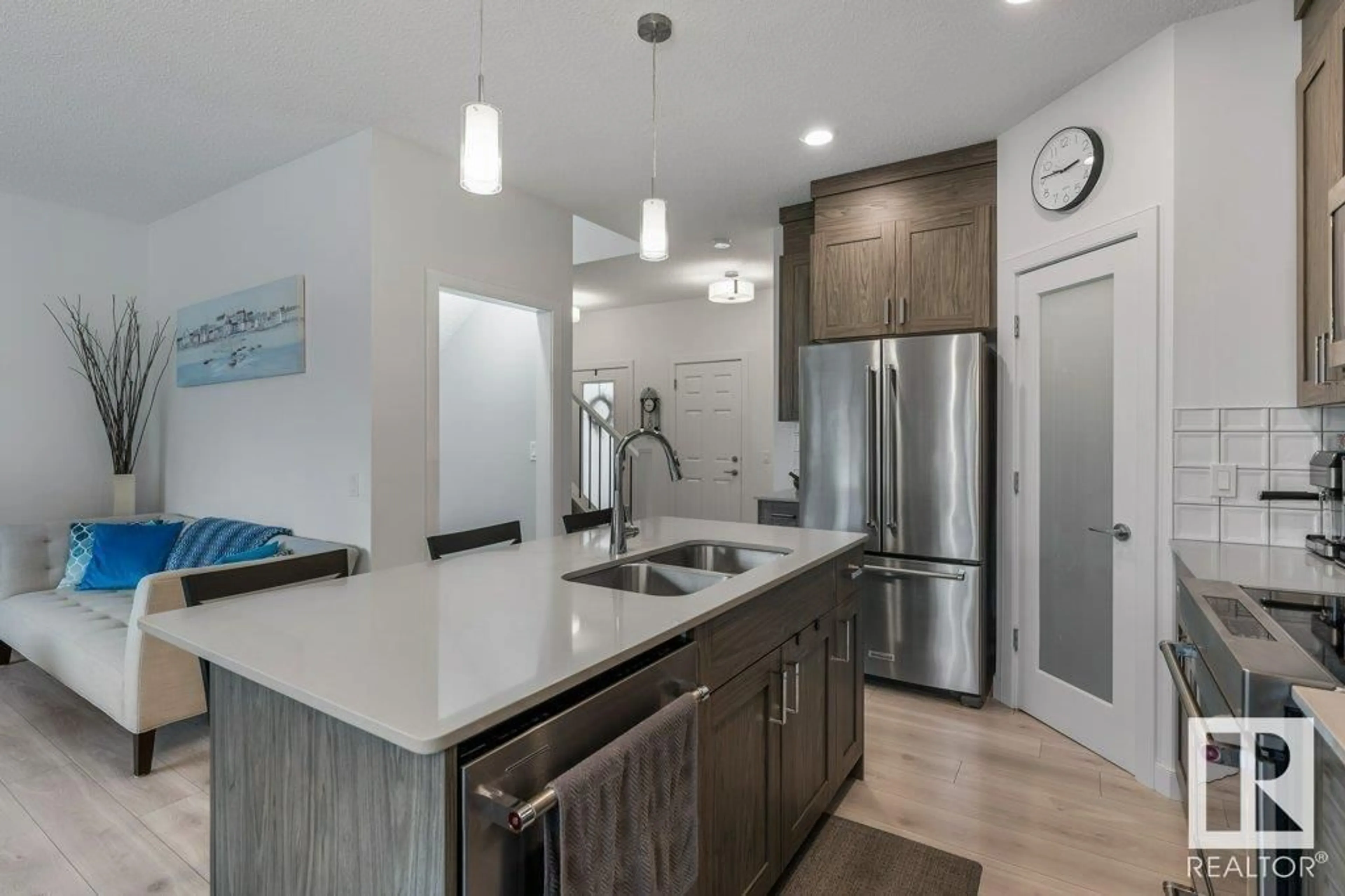 Open concept kitchen, unknown for 42 JUNEAU WY, St. Albert Alberta T8N7V7