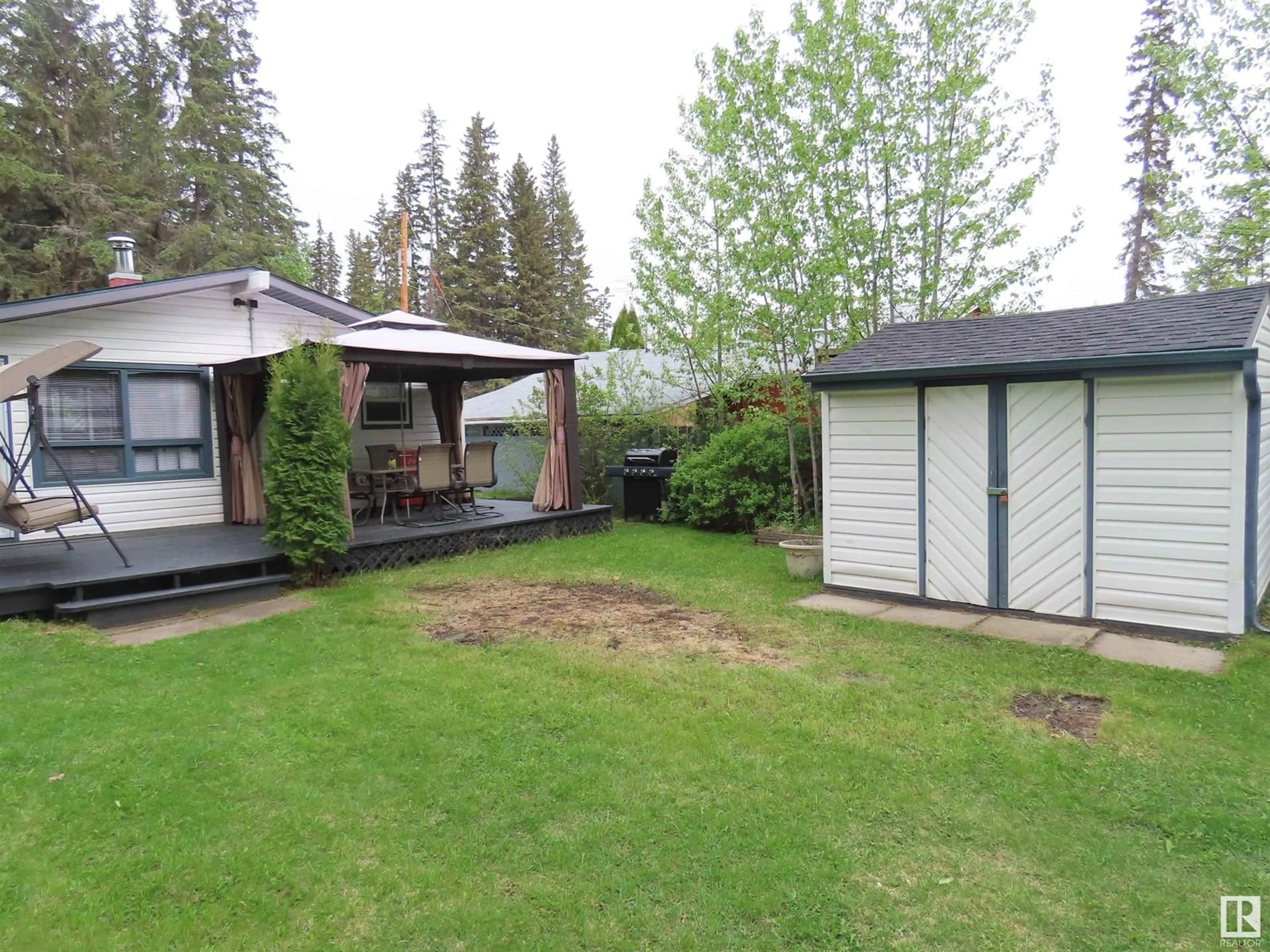Shed for 216 2ND ST, Rural Lac Ste. Anne County Alberta T0E0A2
