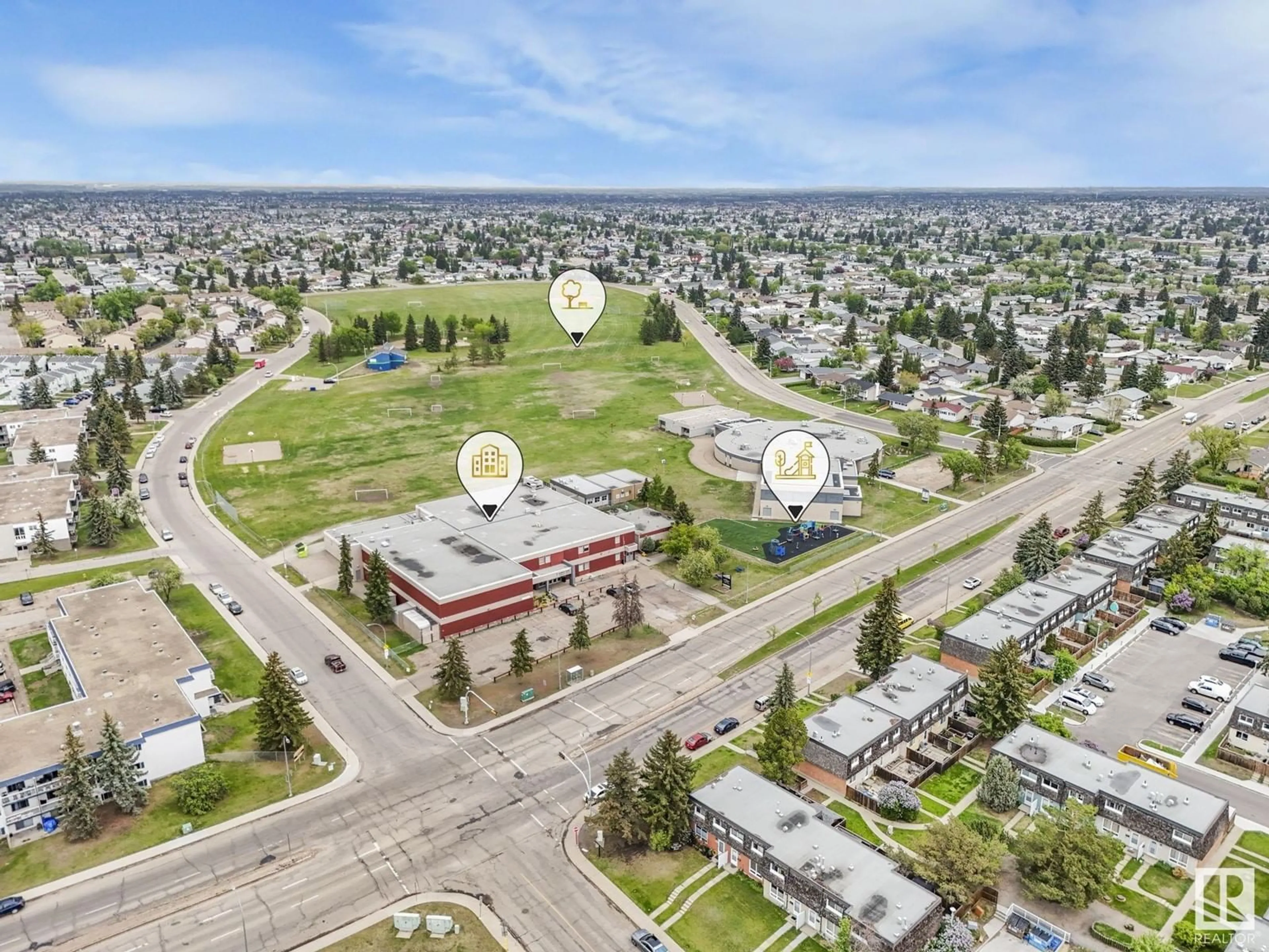 A pic from outside/outdoor area/front of a property/back of a property/a pic from drone, street for NW - 15119 86 ST, Edmonton Alberta T5E5X5