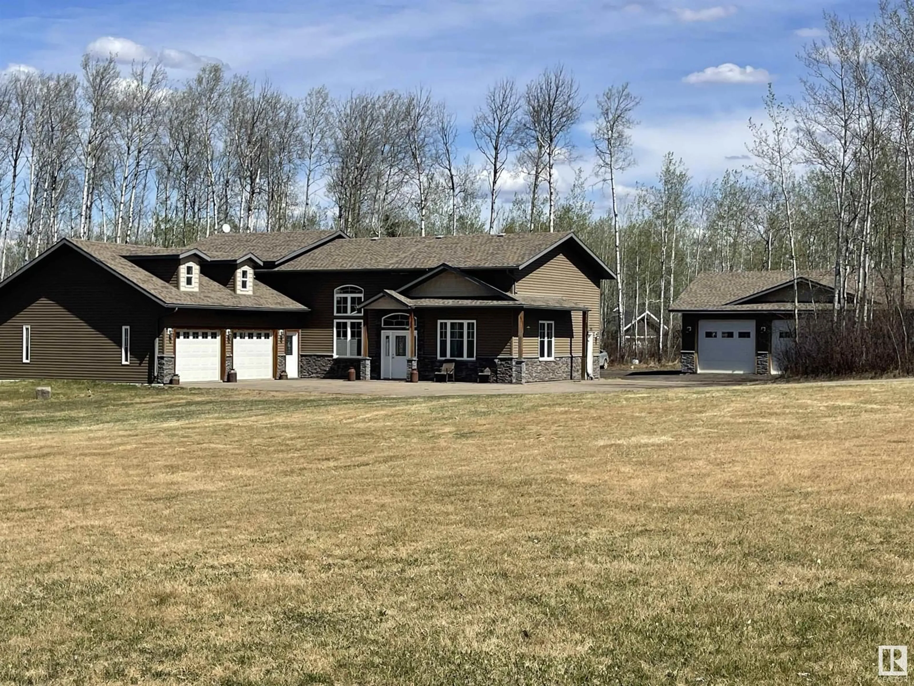 A pic from outside/outdoor area/front of a property/back of a property/a pic from drone, unknown for 62029 RGE RD 421, Rural Bonnyville M.D. Alberta T9M1P2