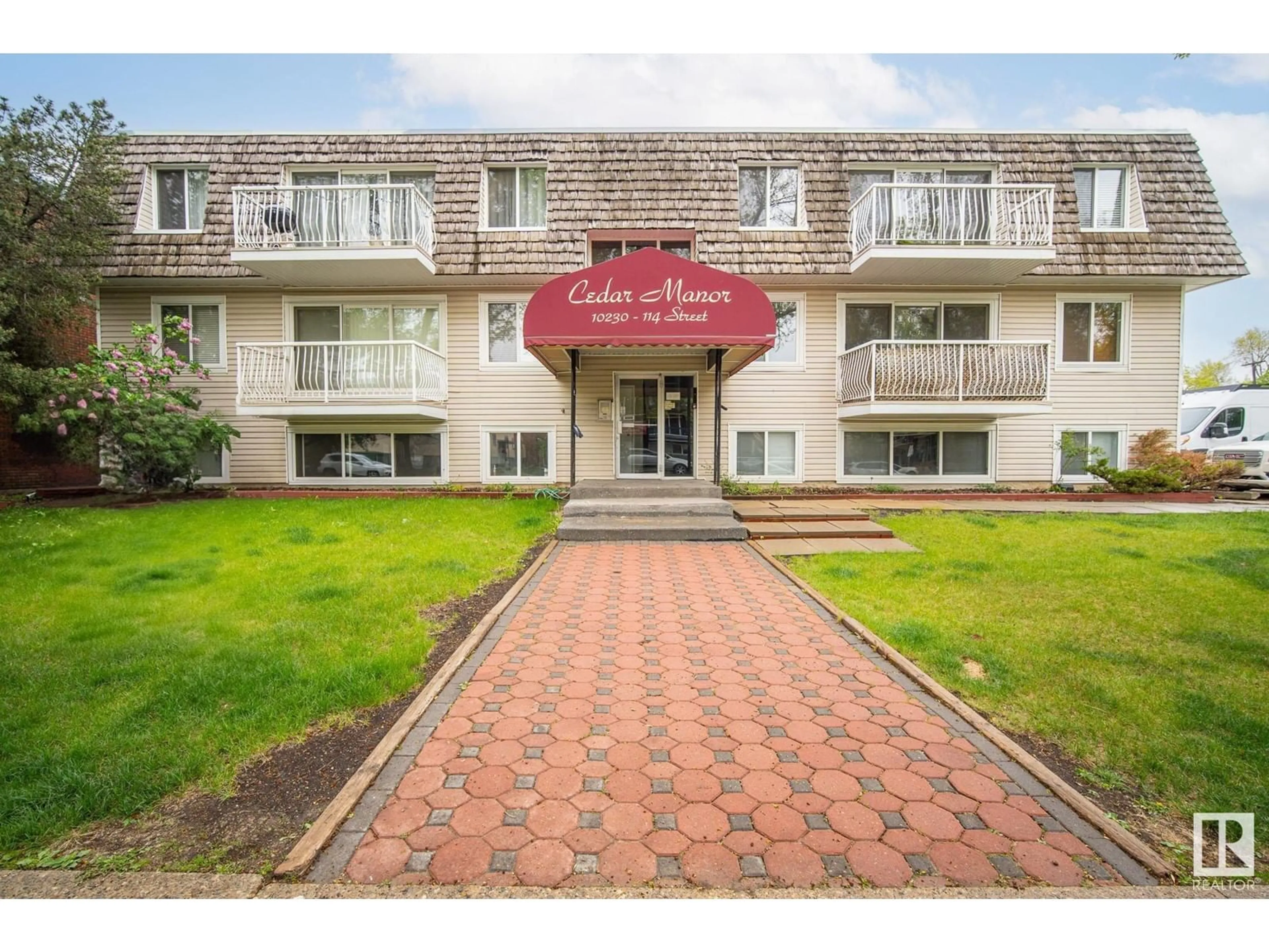 Unknown for #104 - 10230 114 ST, Edmonton Alberta T5K1R9
