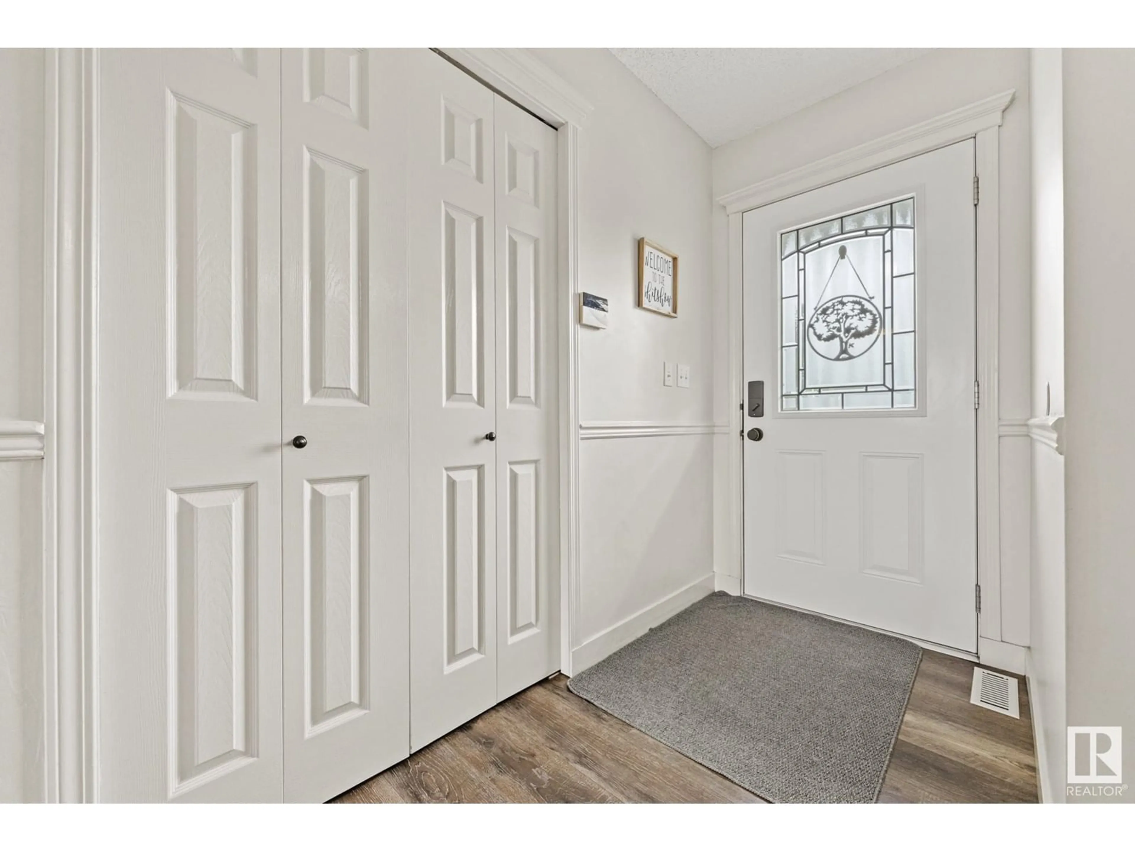 Indoor entryway for 52306 - 386 RGE ROAD 212, Rural Strathcona County Alberta T8G1A9