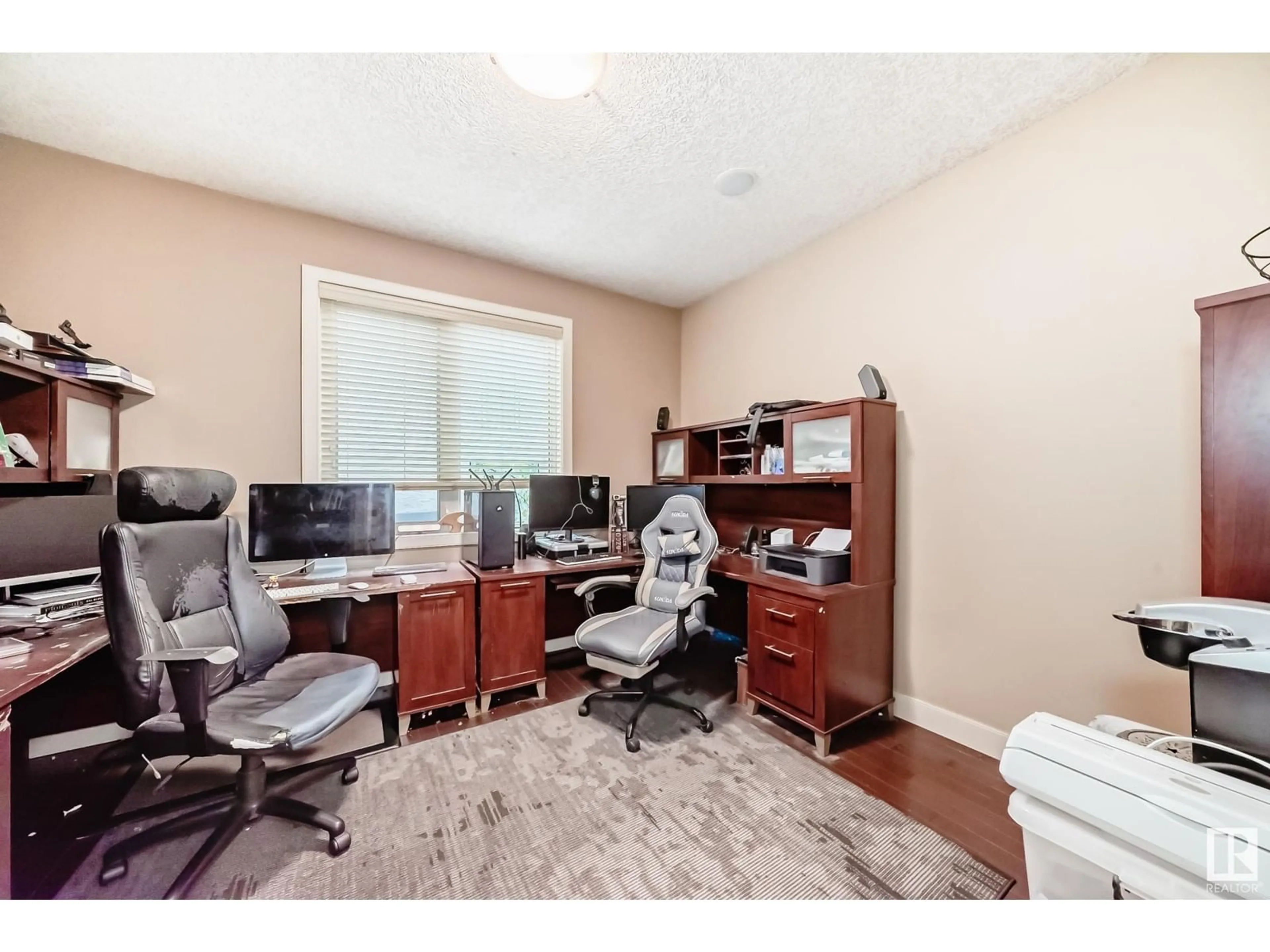 A pic of a room for NW - 11015 178 AV, Edmonton Alberta T5X6J3