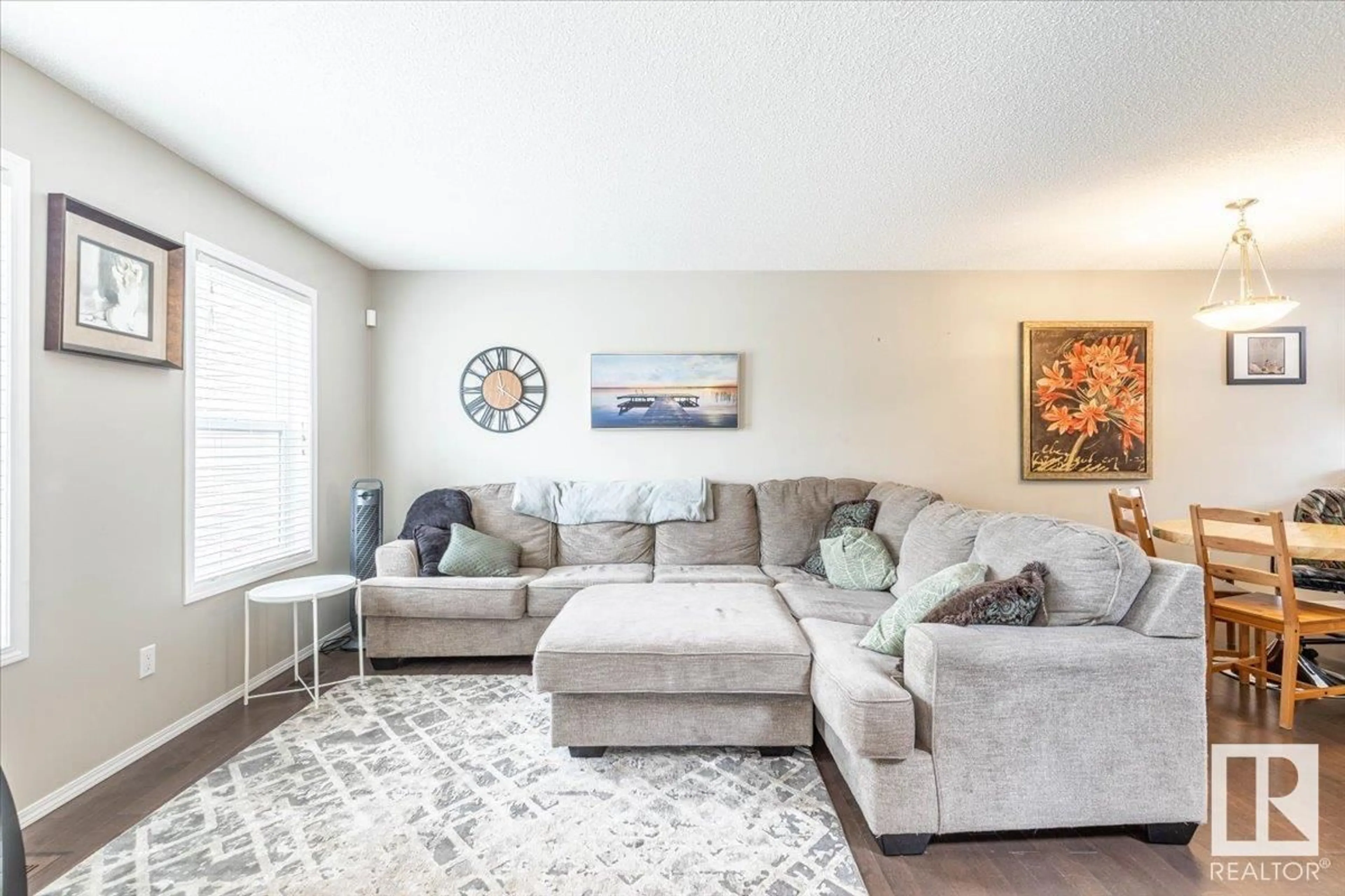 Living room with furniture, unknown for 3003 ARTHURS CR, Edmonton Alberta T6W2H9