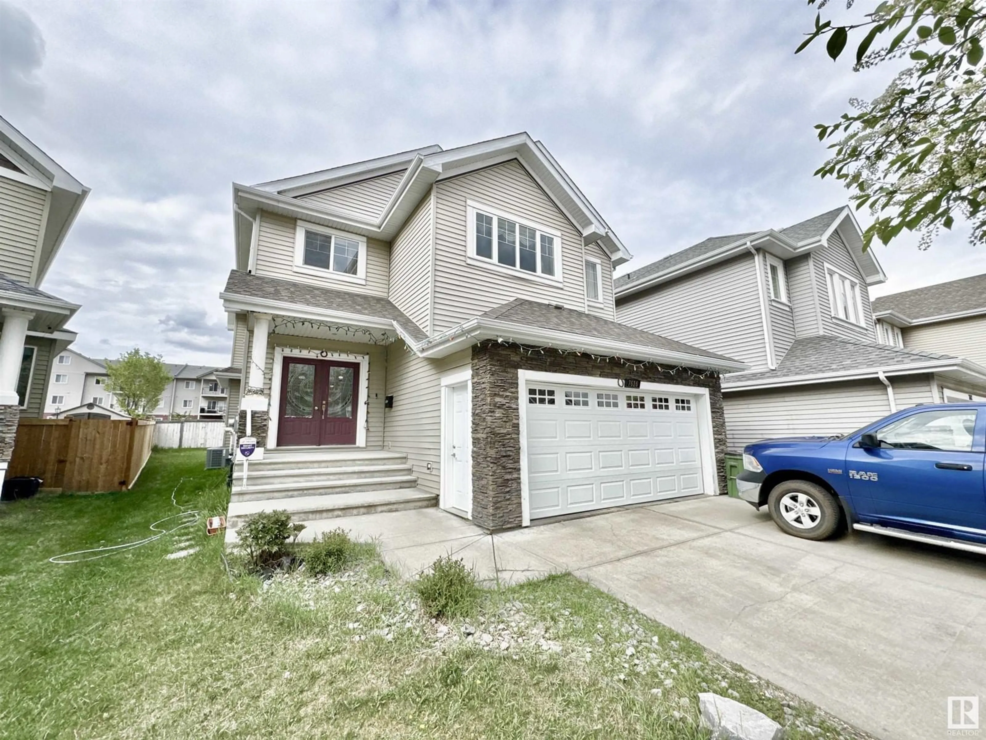 Unknown for 7616 10 AV, Edmonton Alberta T6X0N6