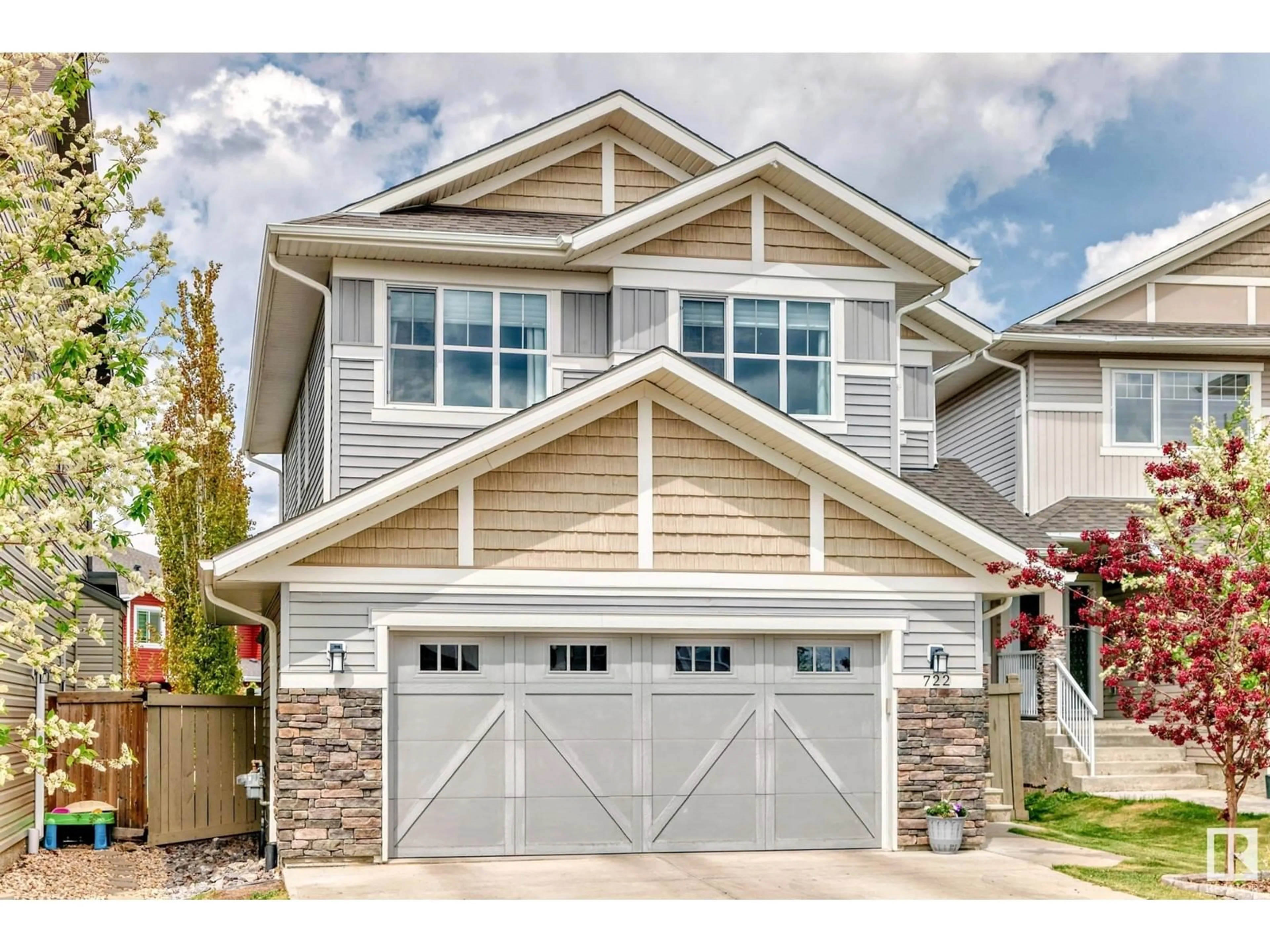 Home with vinyl exterior material, street for 722 37A AV, Edmonton Alberta T6T0S2