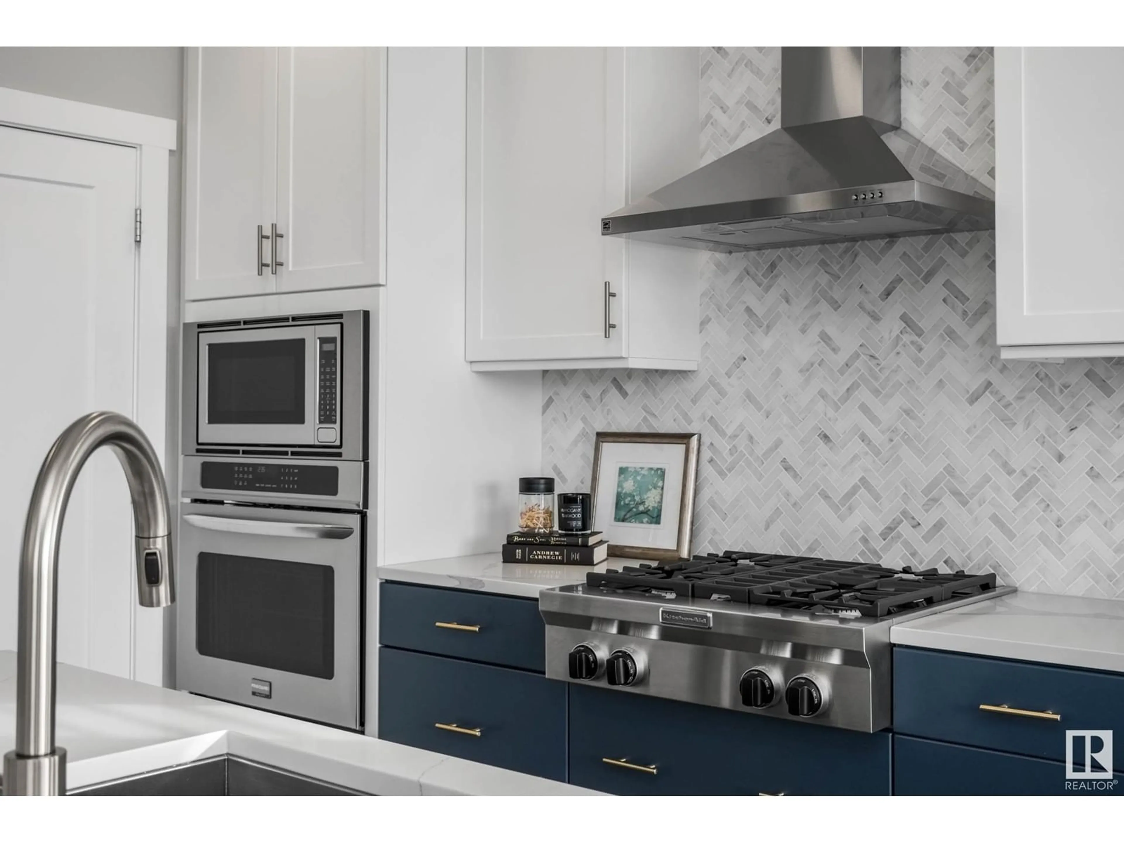 Contemporary kitchen, ceramic/tile floor for NW - 2708 202 ST, Edmonton Alberta T6M0W7