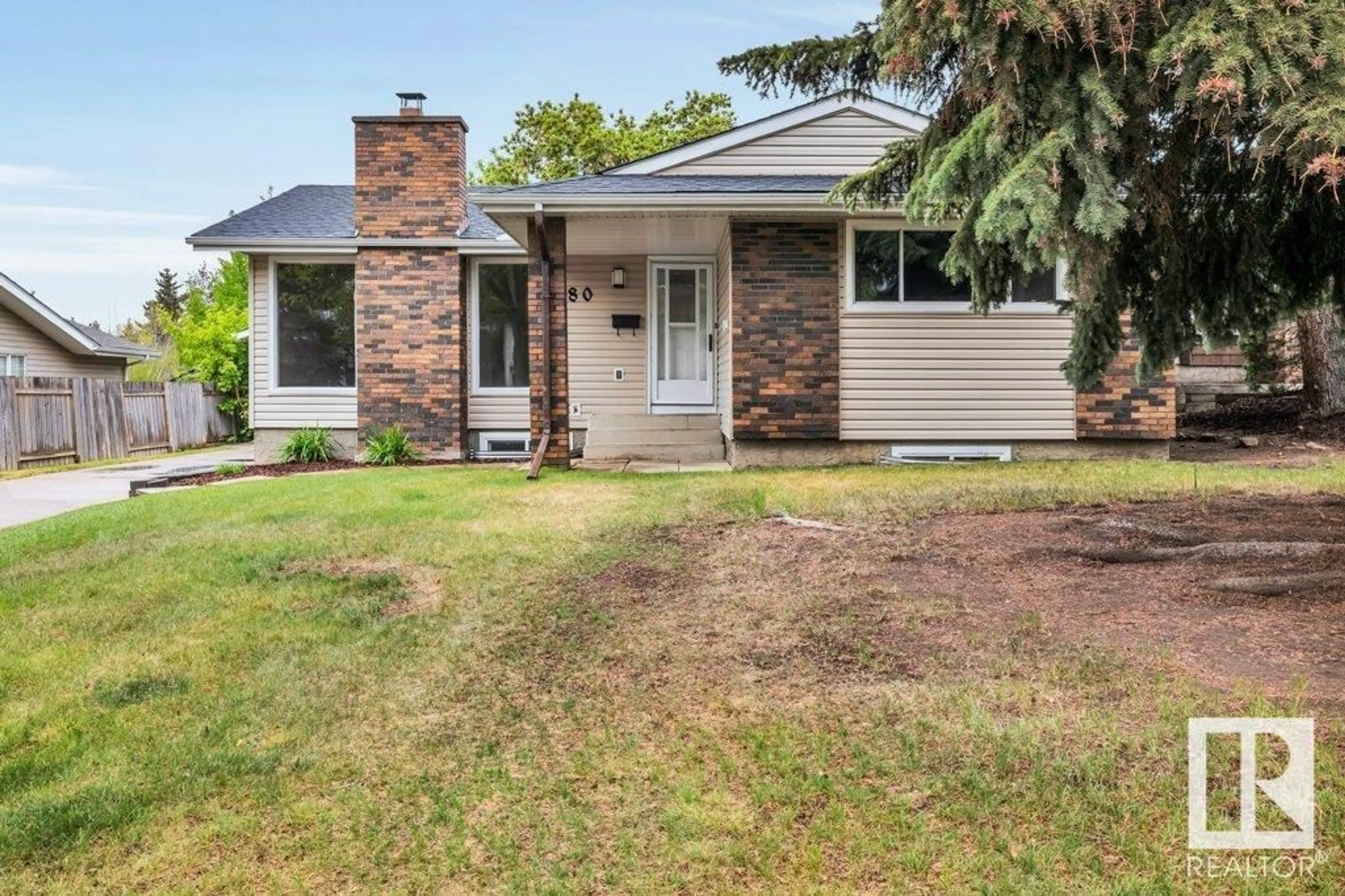 Home with vinyl exterior material, street for 80 LESTER CR, St. Albert Alberta T8N2C1