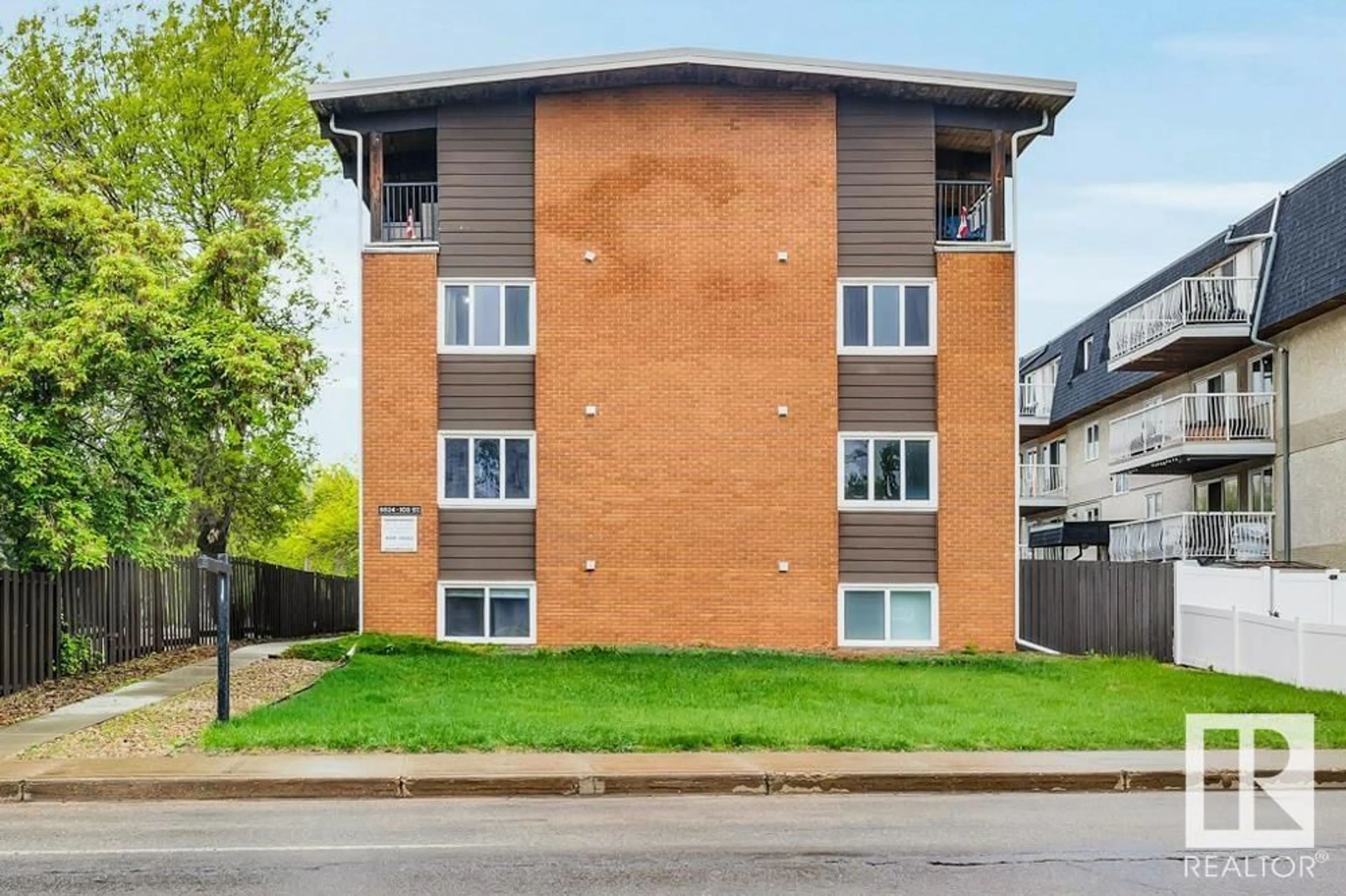 Home with brick exterior material, street for #202 - 8524 GATEWAY BV, Edmonton Alberta T6E4B5