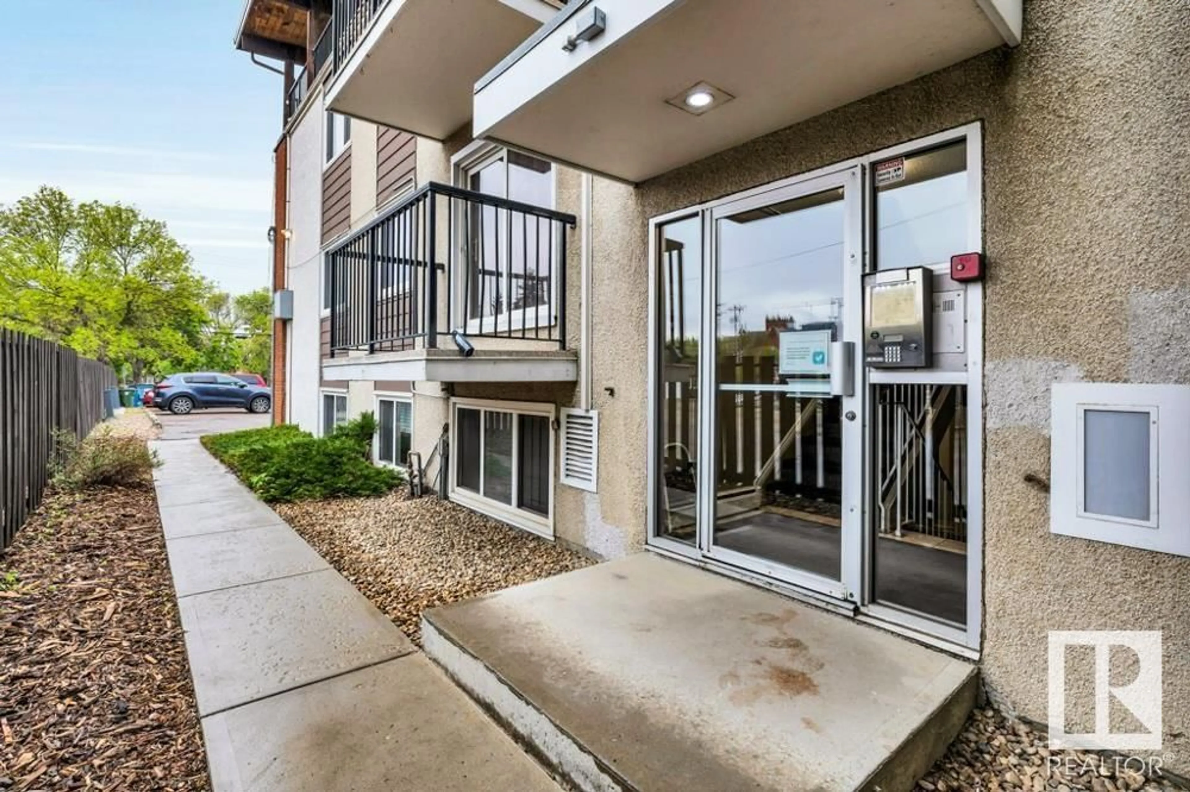 Unknown for #202 - 8524 GATEWAY BV, Edmonton Alberta T6E4B5