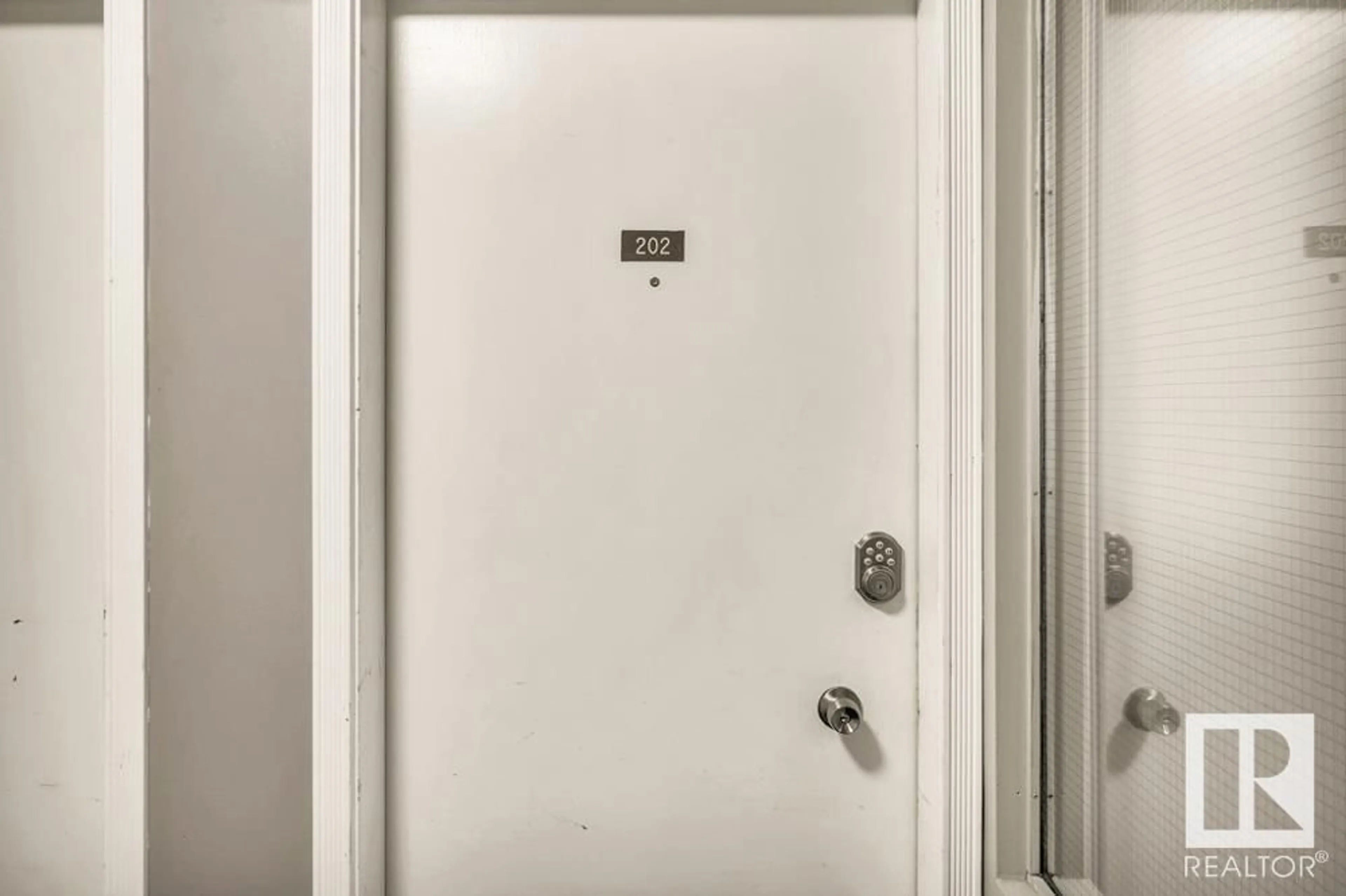 Unknown for #202 - 8524 GATEWAY BV, Edmonton Alberta T6E4B5
