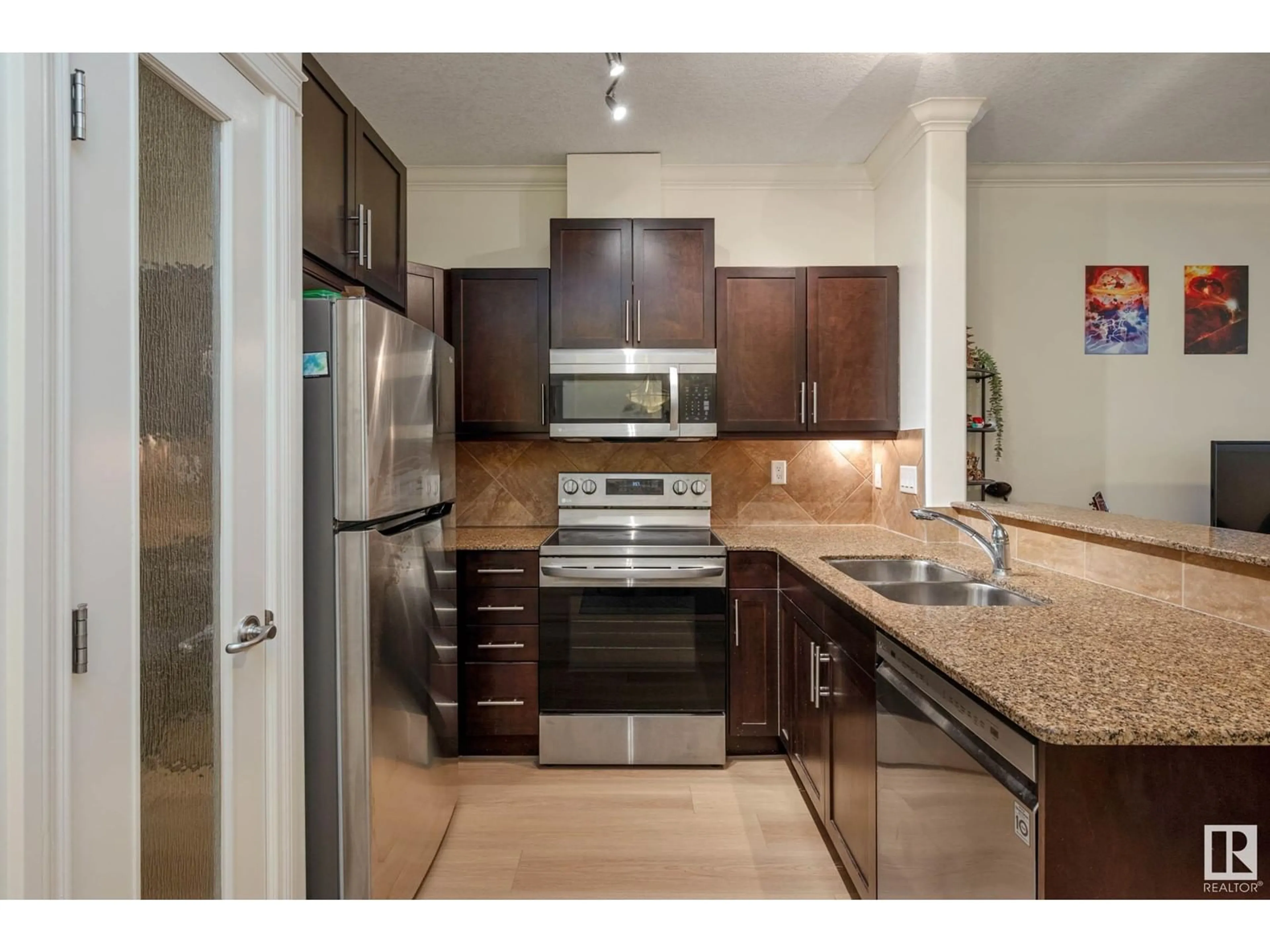 Standard kitchen, unknown for #134 - 10121 80 AV, Edmonton Alberta T6E0B9