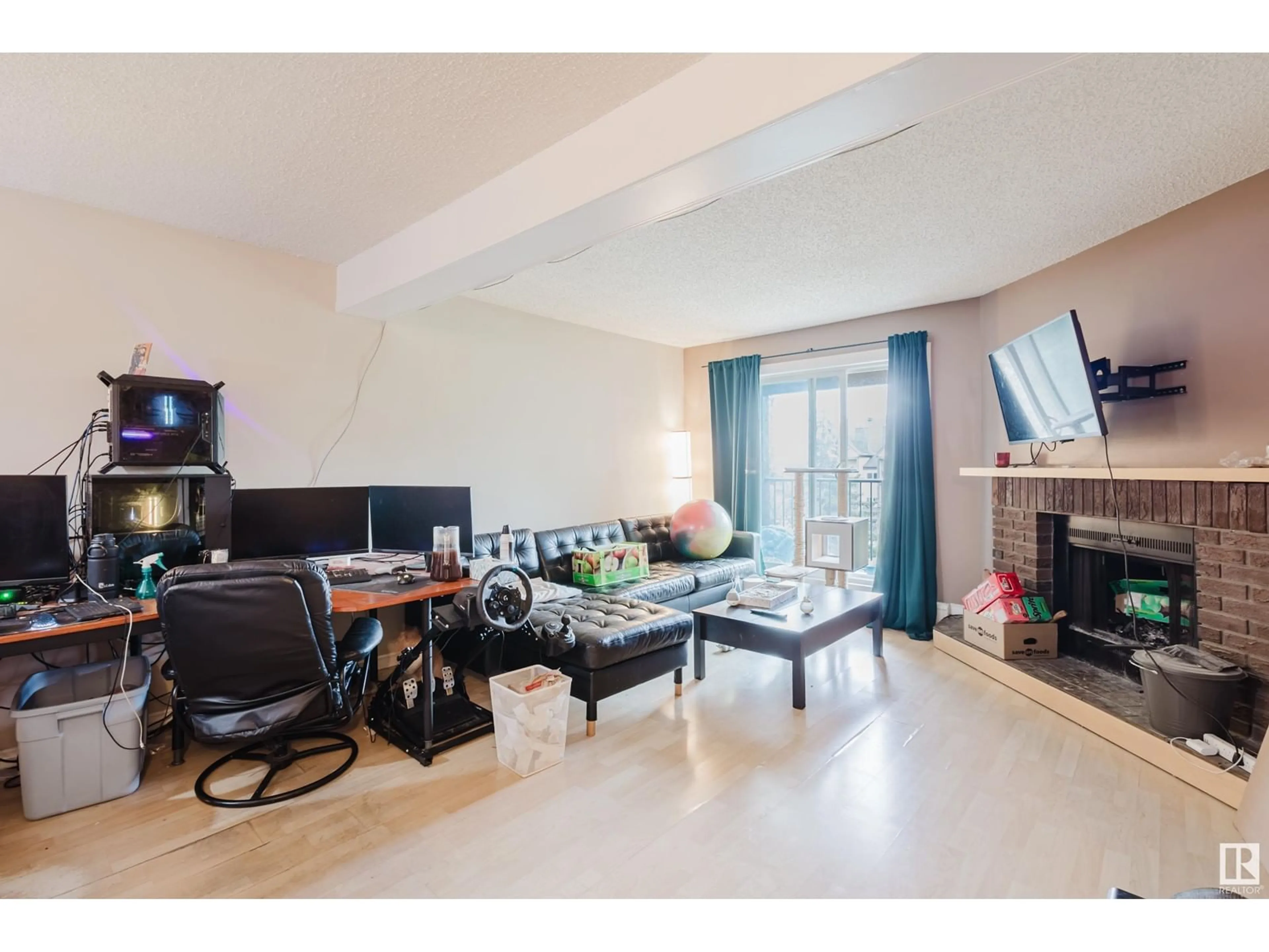 A pic of a room for 9044 TUDOR GL, St. Albert Alberta T8N3V4