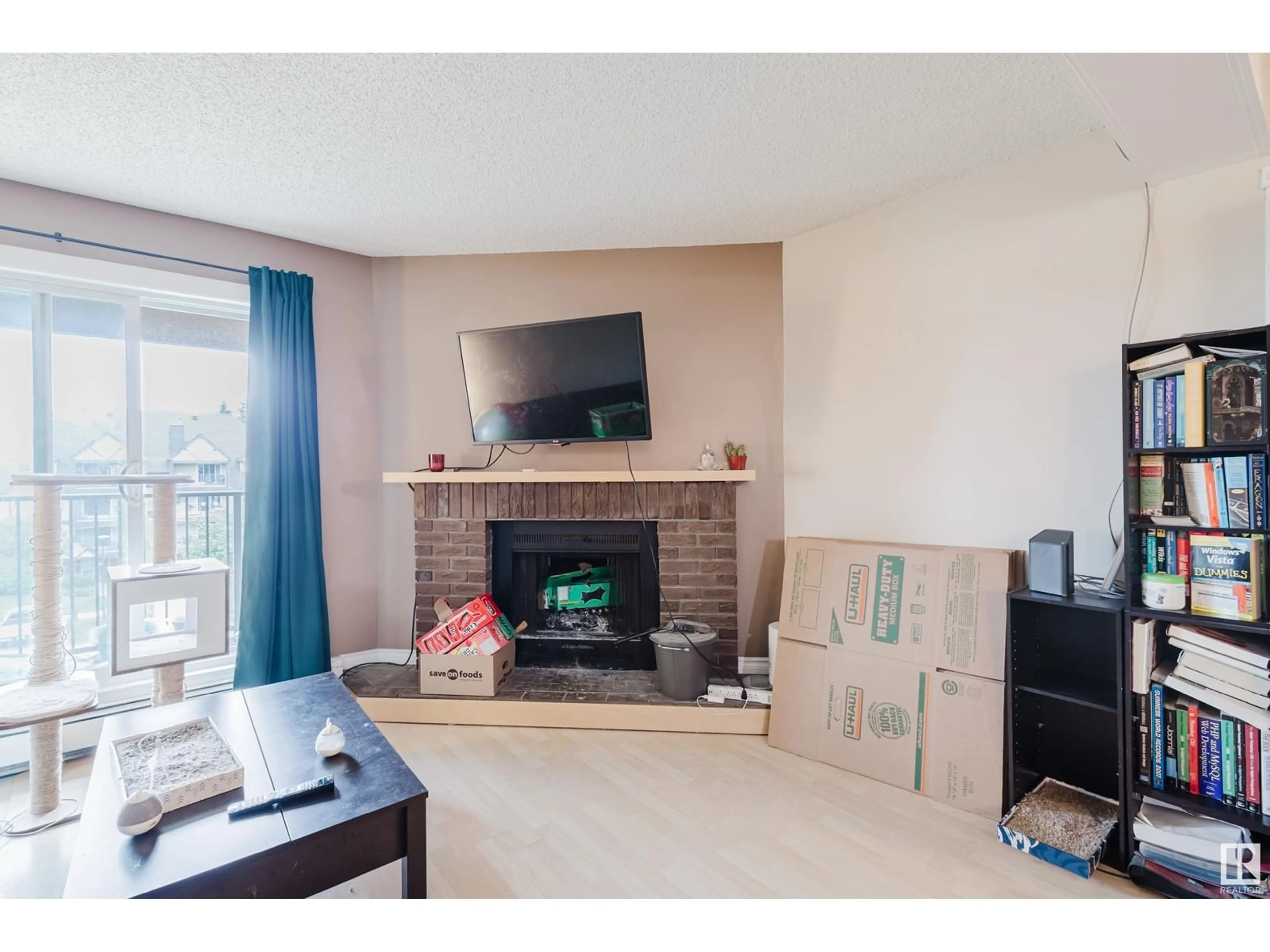 Living room with furniture, unknown for 9044 TUDOR GL, St. Albert Alberta T8N3V4