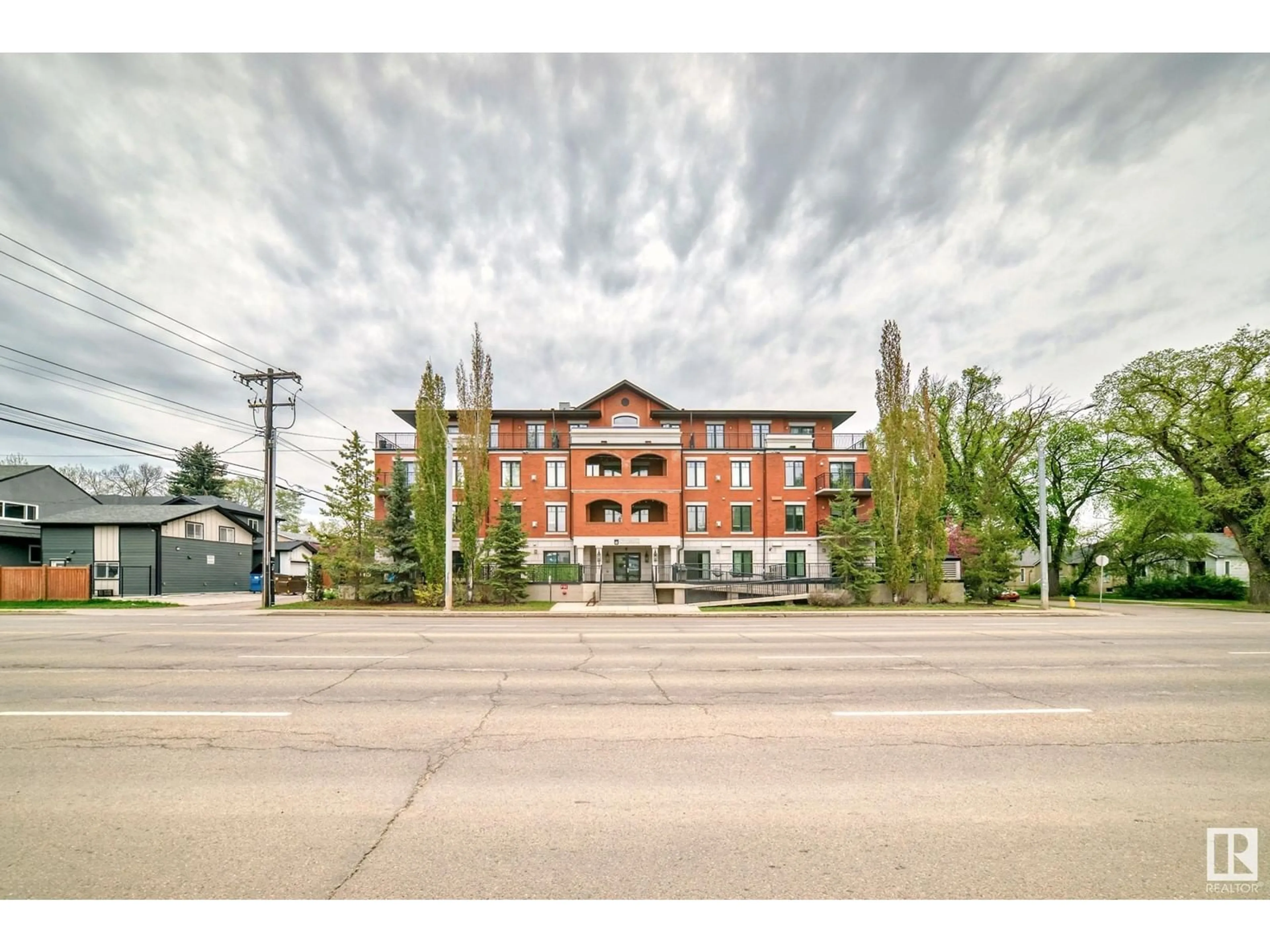 Unknown for #102 - 7907 109 ST, Edmonton Alberta T6G1C7