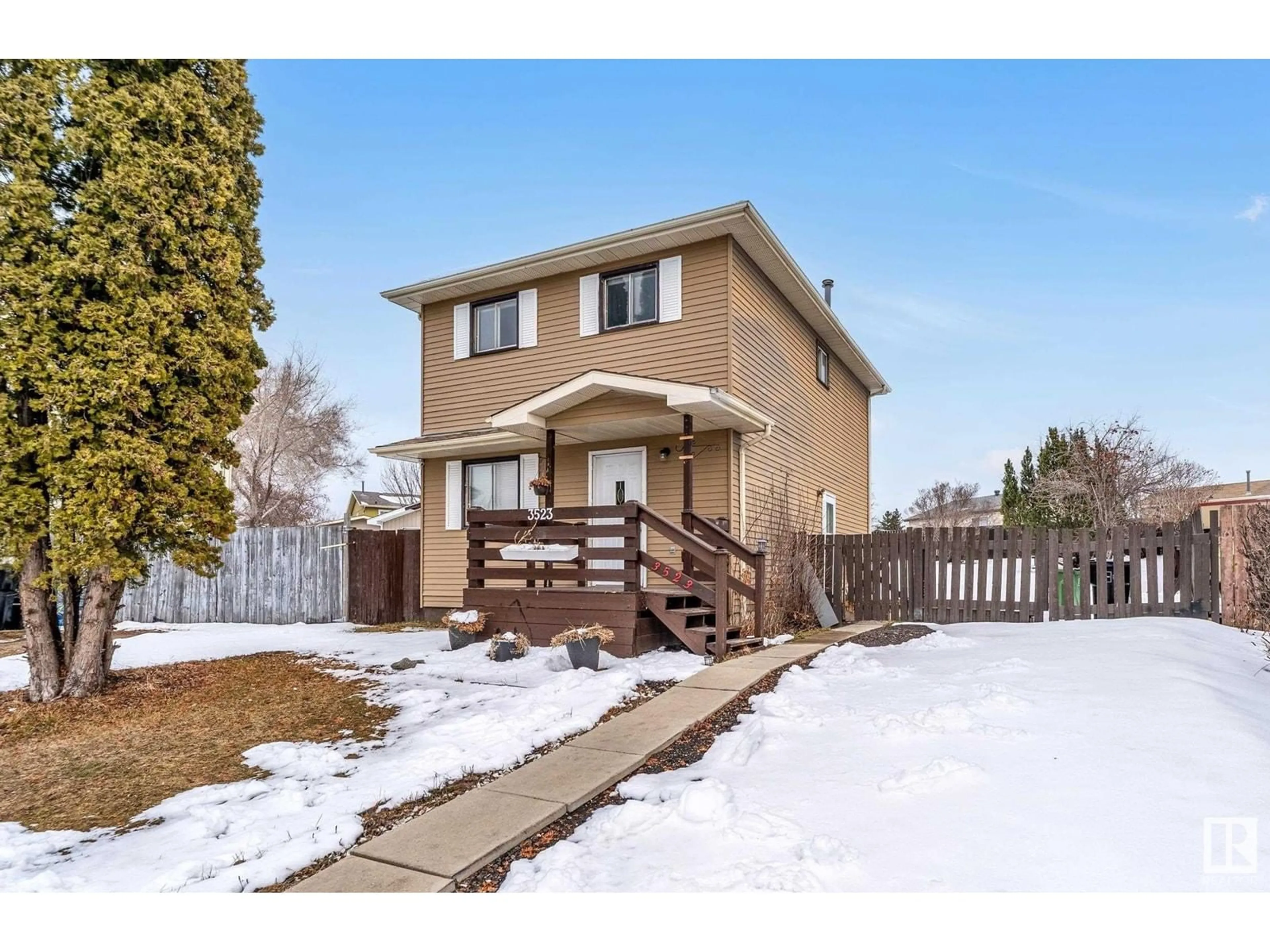 Unknown for 3523 49A ST NW, Edmonton Alberta T6L3V8