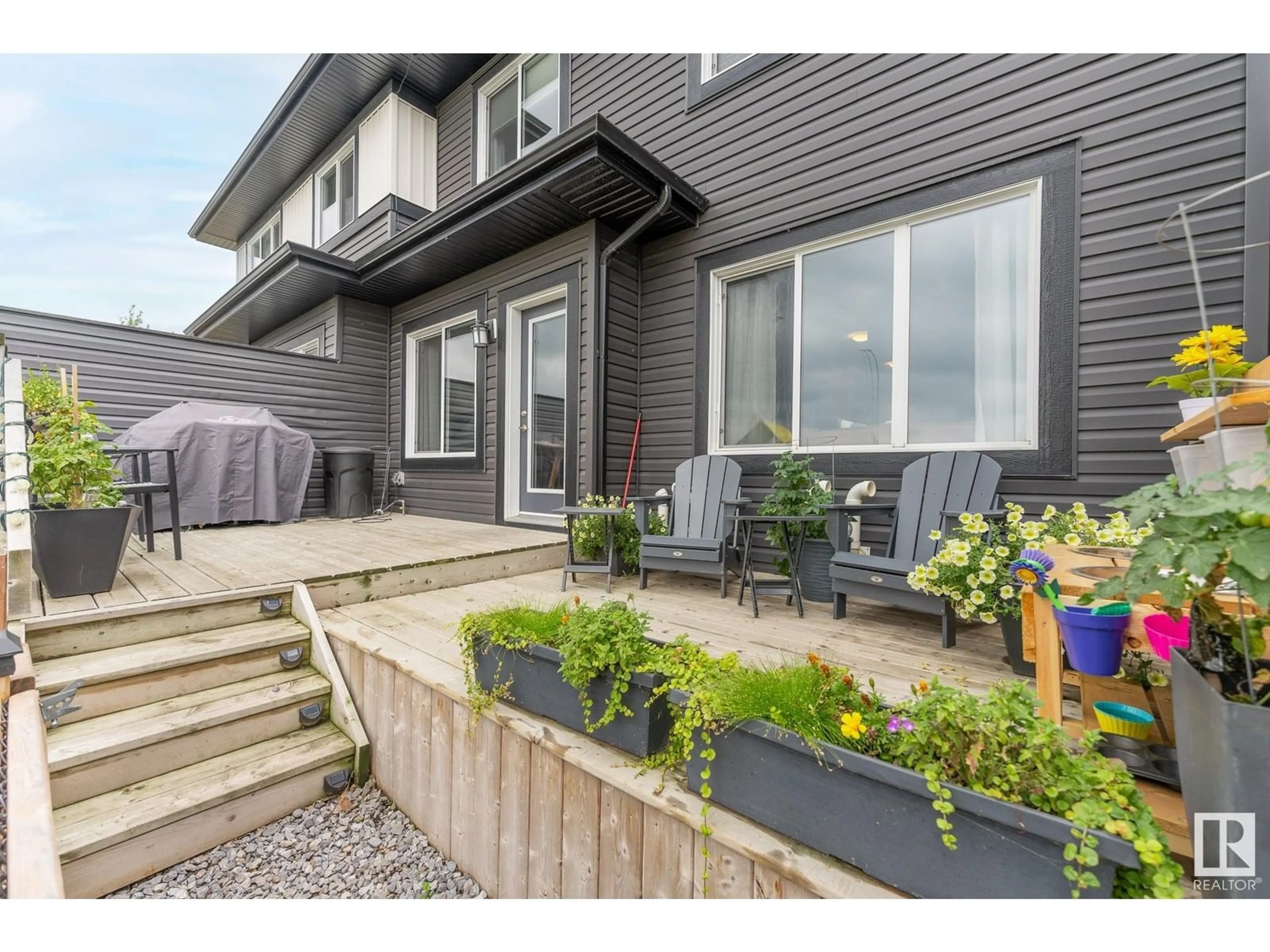 Patio, street for SW - 2806 KOSHAL CR, Edmonton Alberta T6W3J7