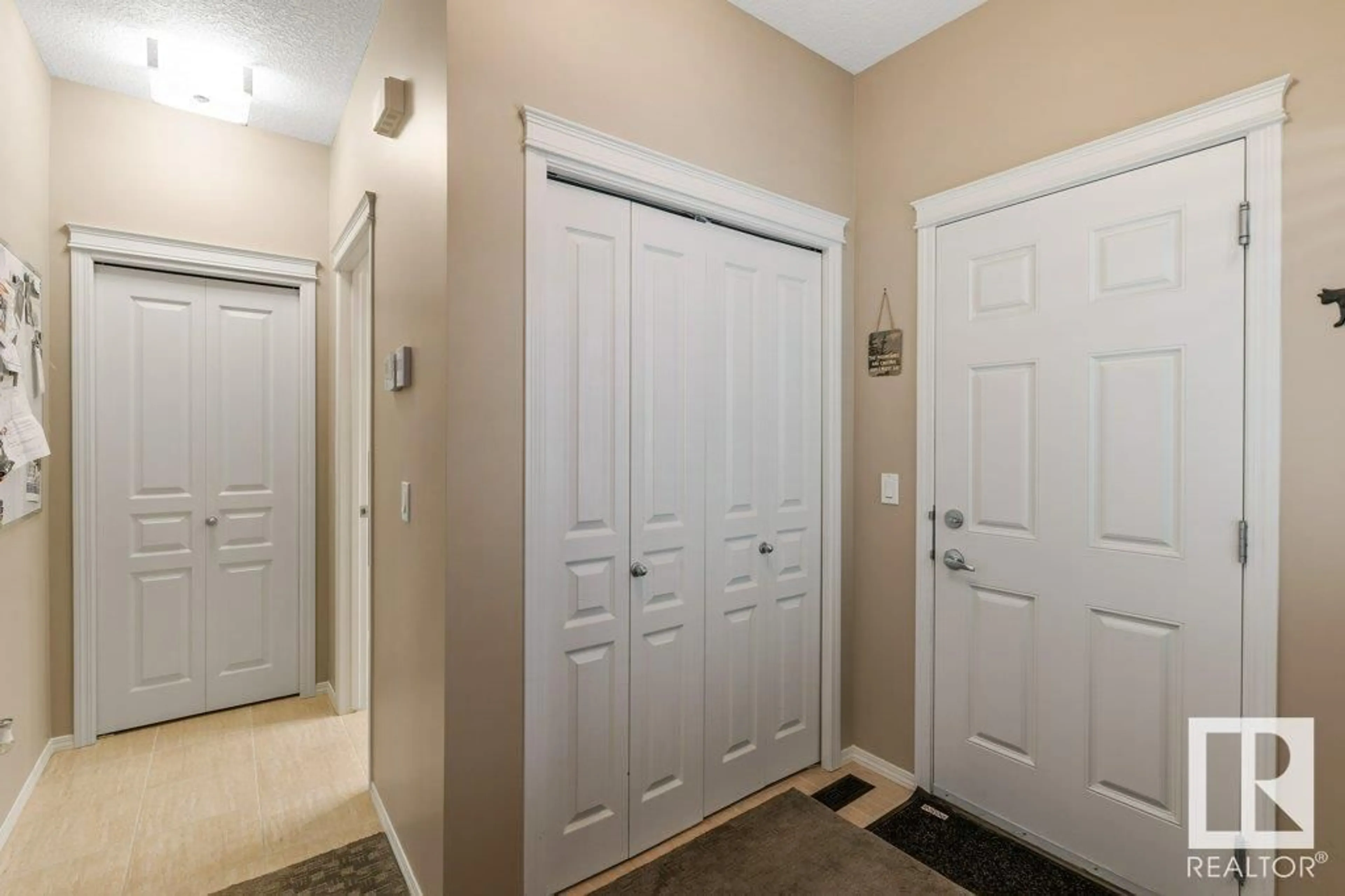 Indoor entryway for 7023 174 AV, Edmonton Alberta T5Z0M5
